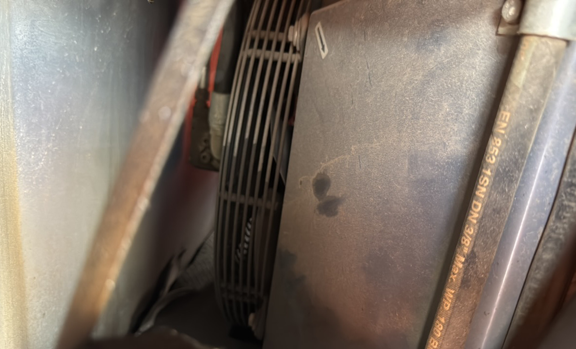 SRC-012-Hamm-HD-140-VV-Tandem-rollers-inspection-Engine-Cooling-fan-and-fan-guard-1