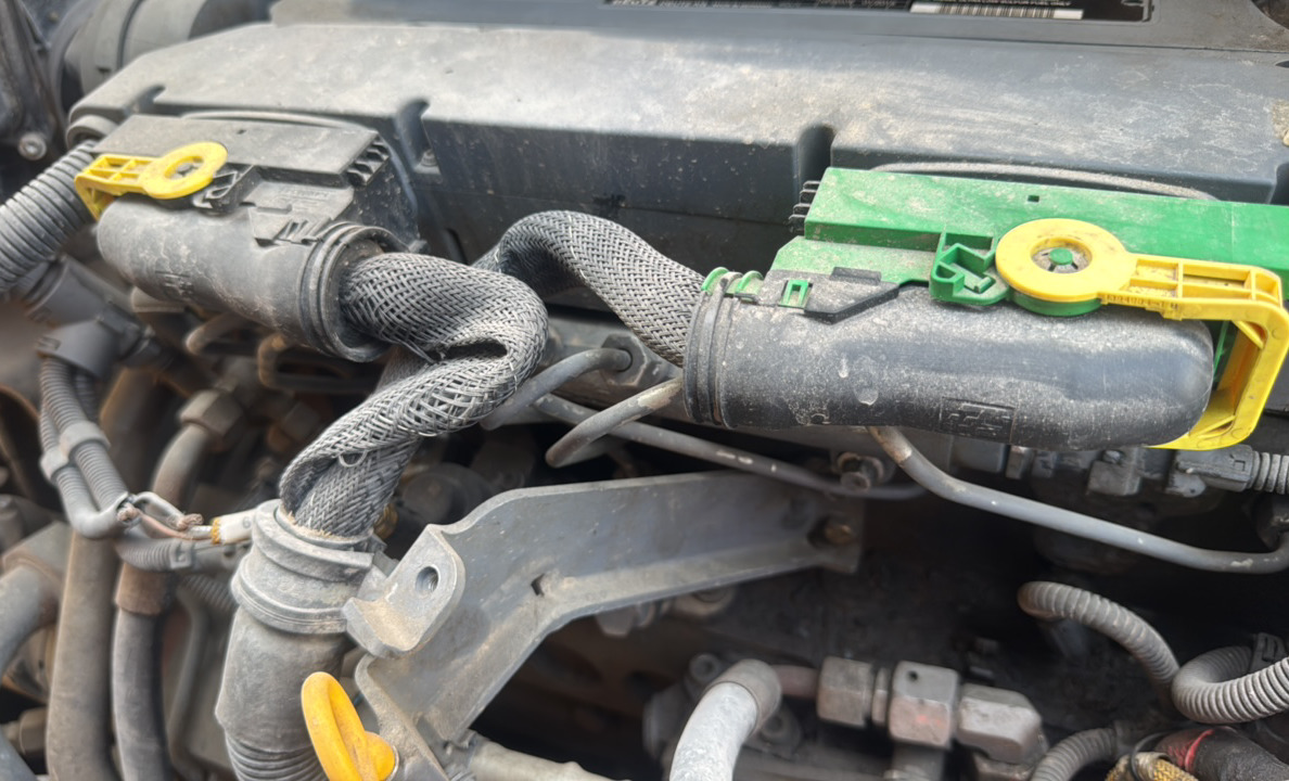 SRC-015-Bomag-BW-206-AD-05-Tandem-rollers-inspection-Electronics-Main-harness-1