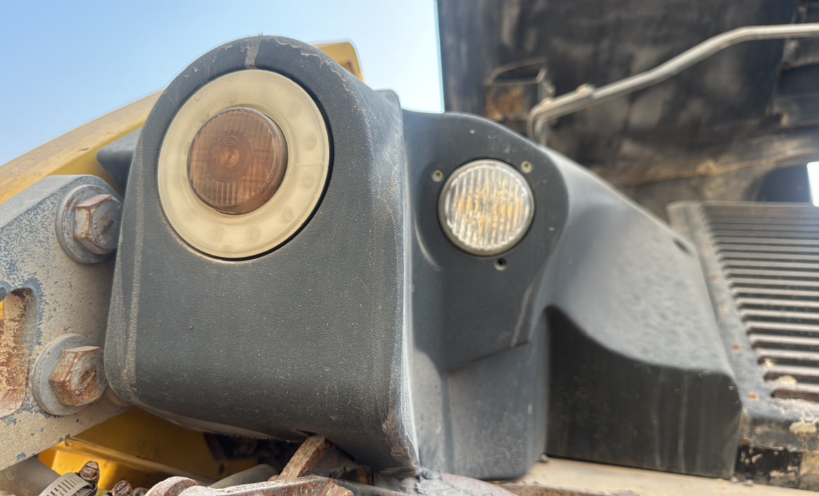 SRC-015-Bomag-BW-206-AD-05-Tandem-rollers-inspection-Electronics-Lights-and-signals-1