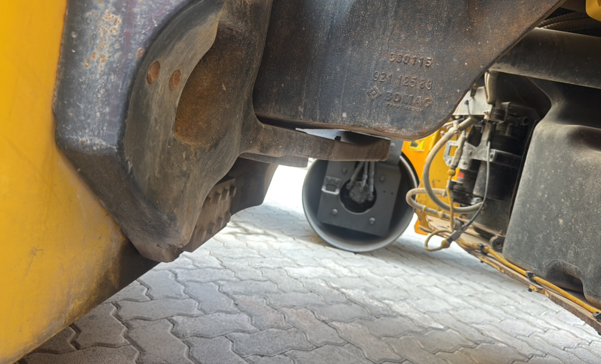 SRC-015-Bomag-BW-206-AD-05-Tandem-rollers-inspection-Structure-Articulated-joint-1