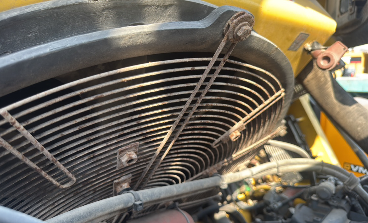 SRC-015-Bomag-BW-206-AD-05-Tandem-rollers-inspection-Engine-Cooling-fan-and-fan-guard-1