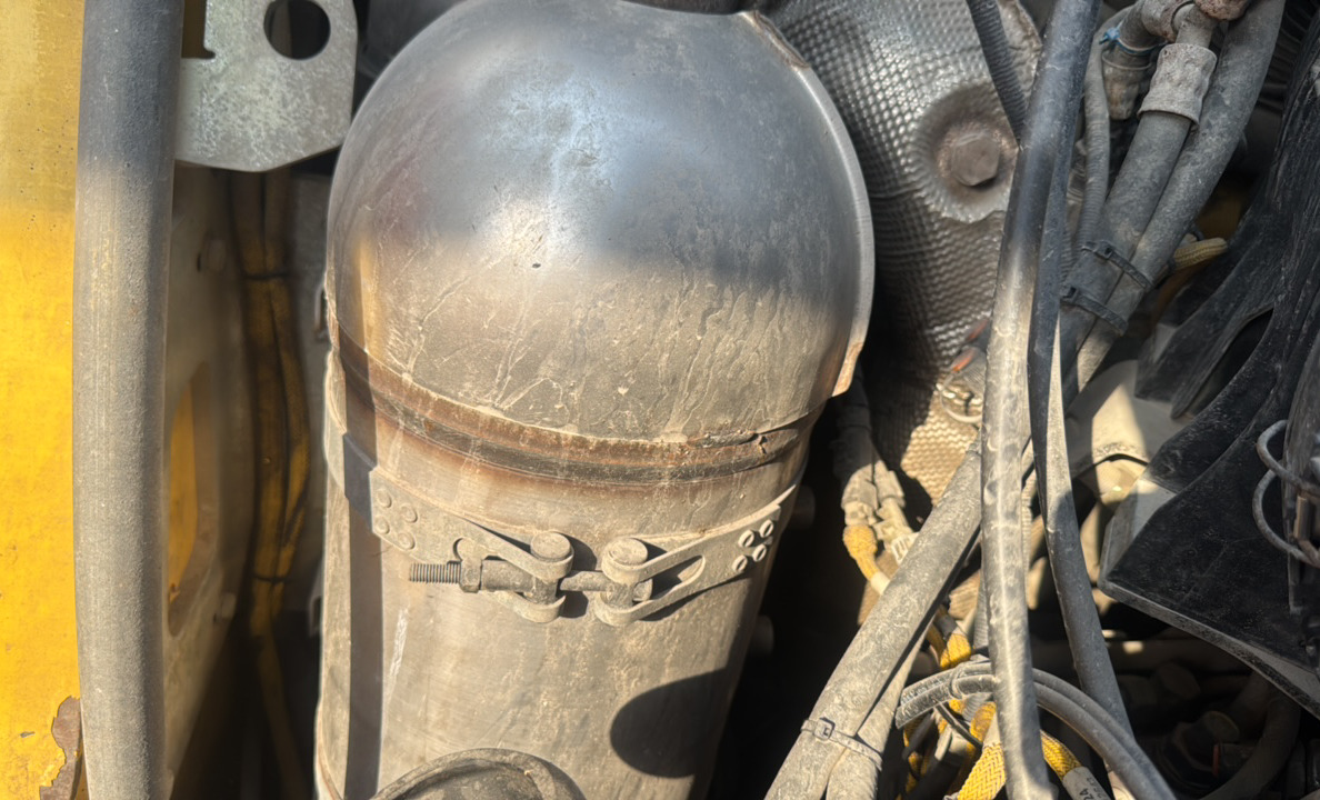 SRC-015-Bomag-BW-206-AD-05-Tandem-rollers-inspection-Engine-Exhaust-system-1