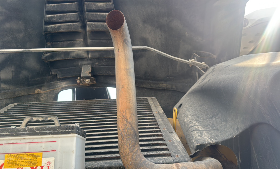 SRC-015-Bomag-BW-206-AD-05-Tandem-rollers-inspection-Engine-Exhaust-system-1