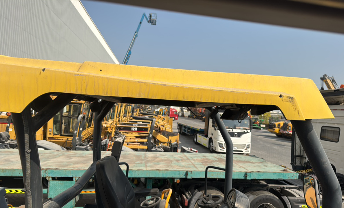 SRC-015-Bomag-BW-206-AD-05-Tandem-rollers-inspection-Safety-Rollover-protective-structure-(ROPS-/-FOPS)-1