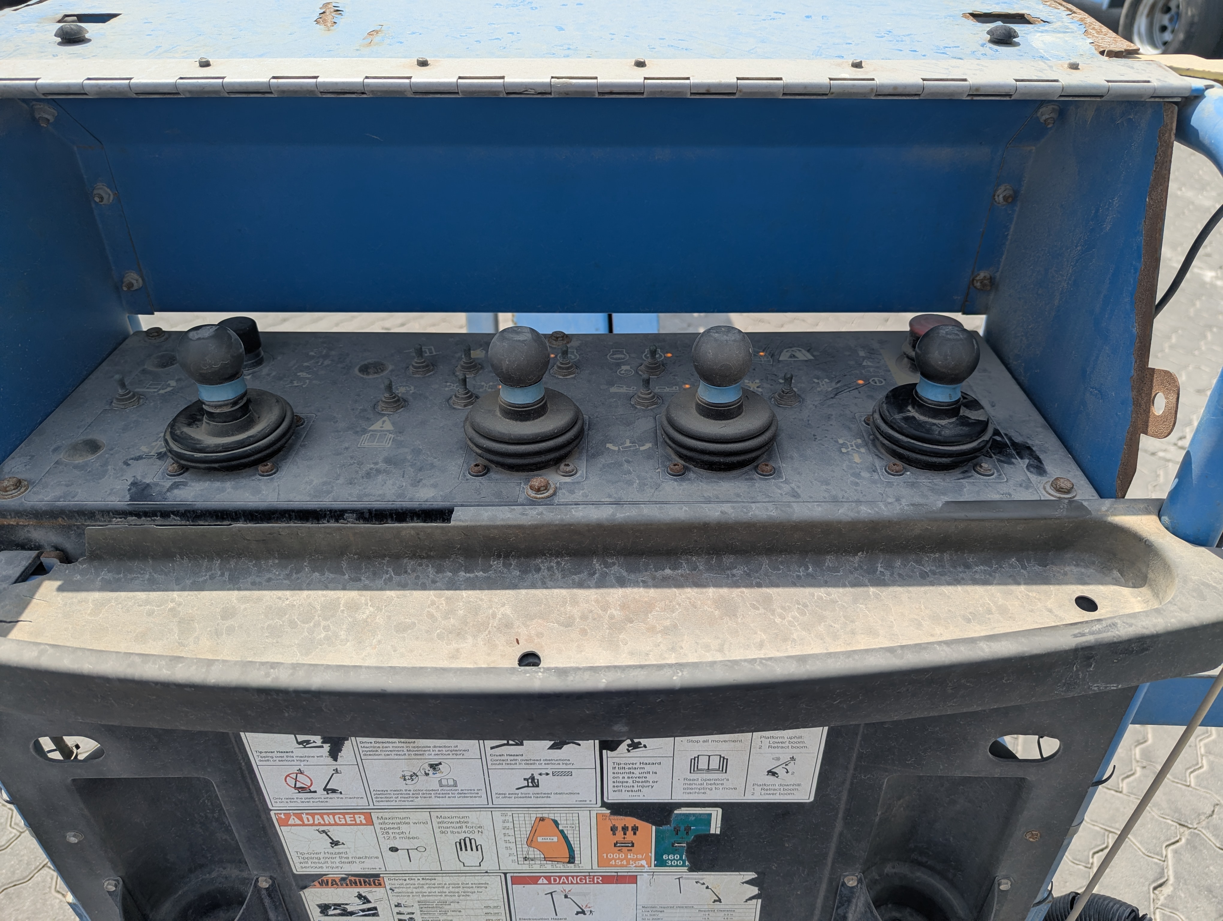 BLA-020-جيني-SX-125XC-رافعات-ذراع-فحص-الكابينة-التحكم-في-المنصة-1
