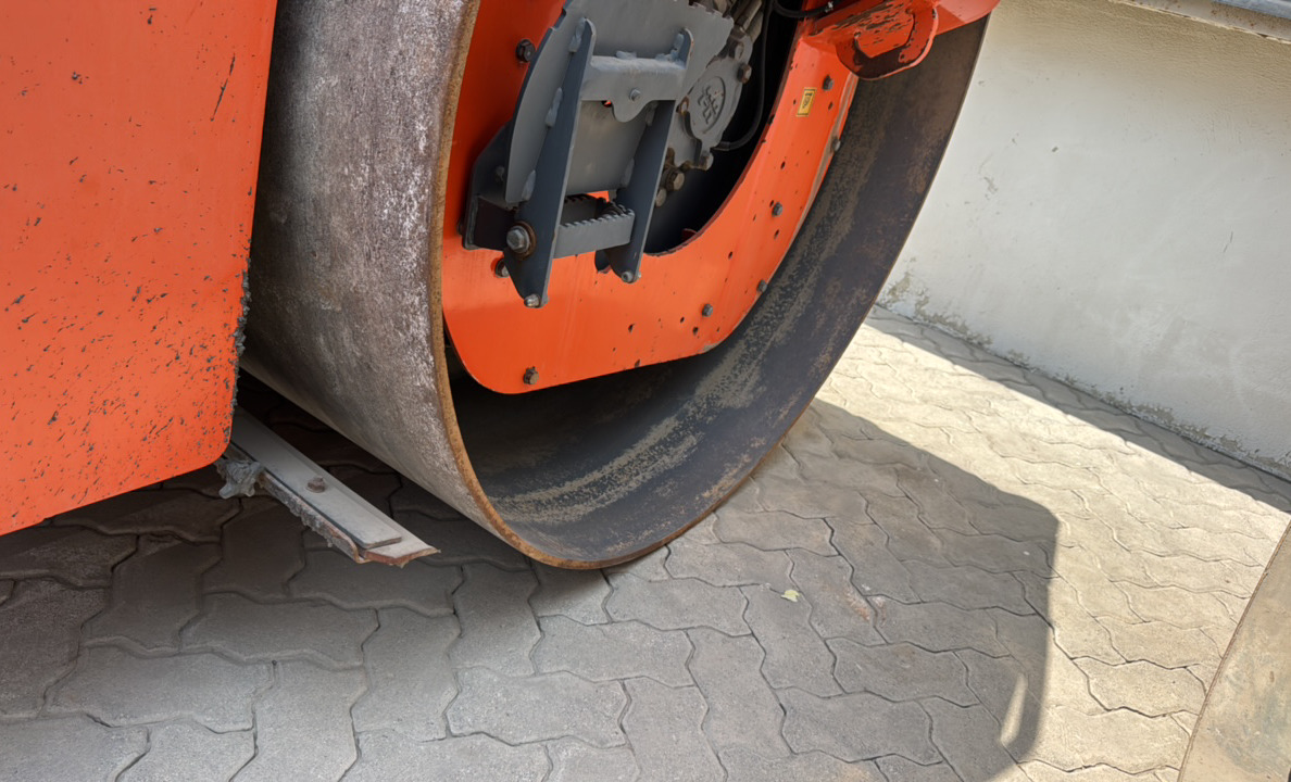 SRC-013-Hamm-HD-140-VV-HV-Tandem-rollers-inspection-Chassis-Rear-drum-1