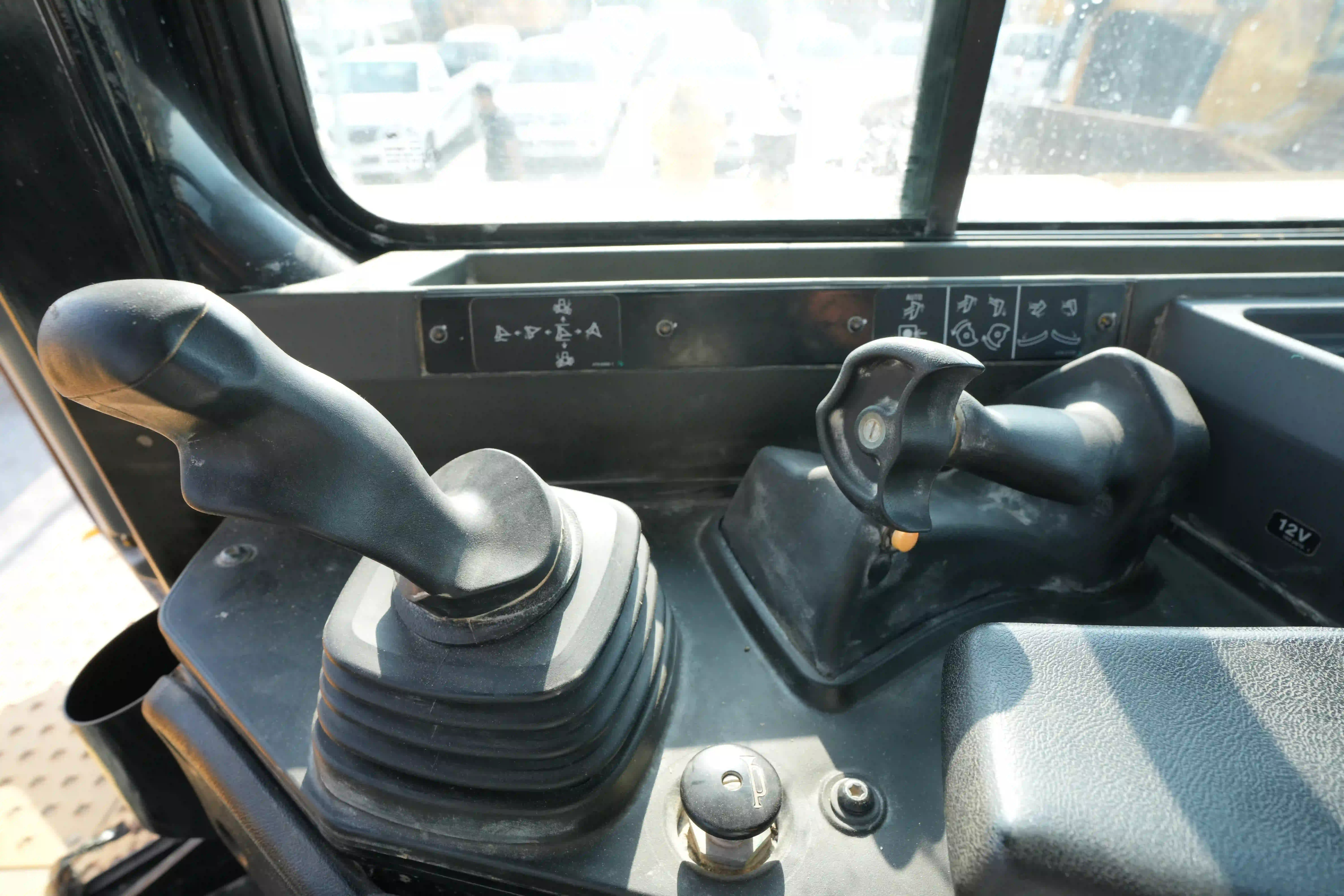 CDB-002-Cat-D8T-crawler-dozer-inspection-cabin-joysticks-2
