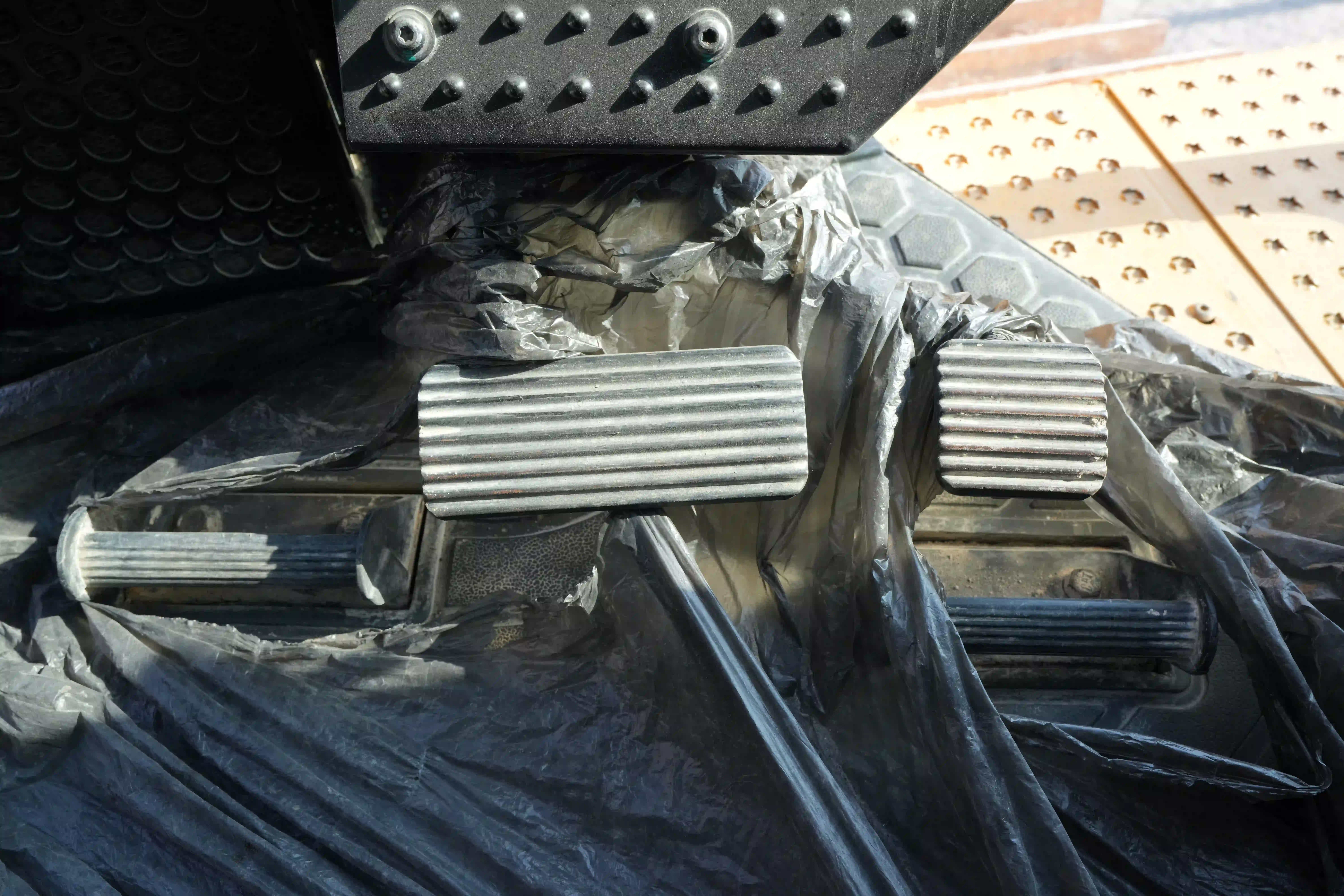 CDB-002-Cat-D8T-crawler-dozer-inspection-cabin-joysticks-2