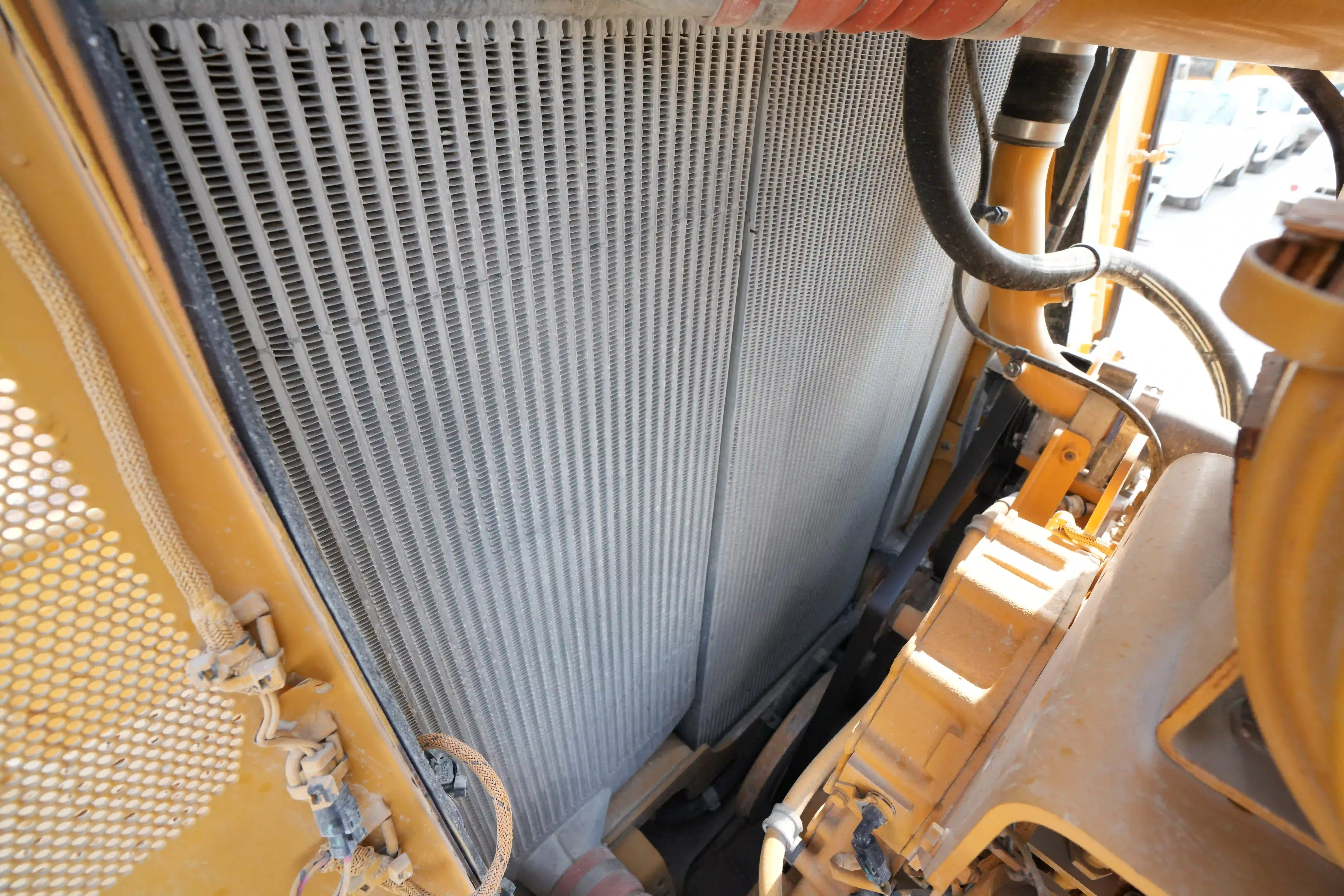 CDB-002-Cat-D8T-crawler-dozer-inspection-engine-radiator-condenser-intercooler-hydraulic-cooler-2