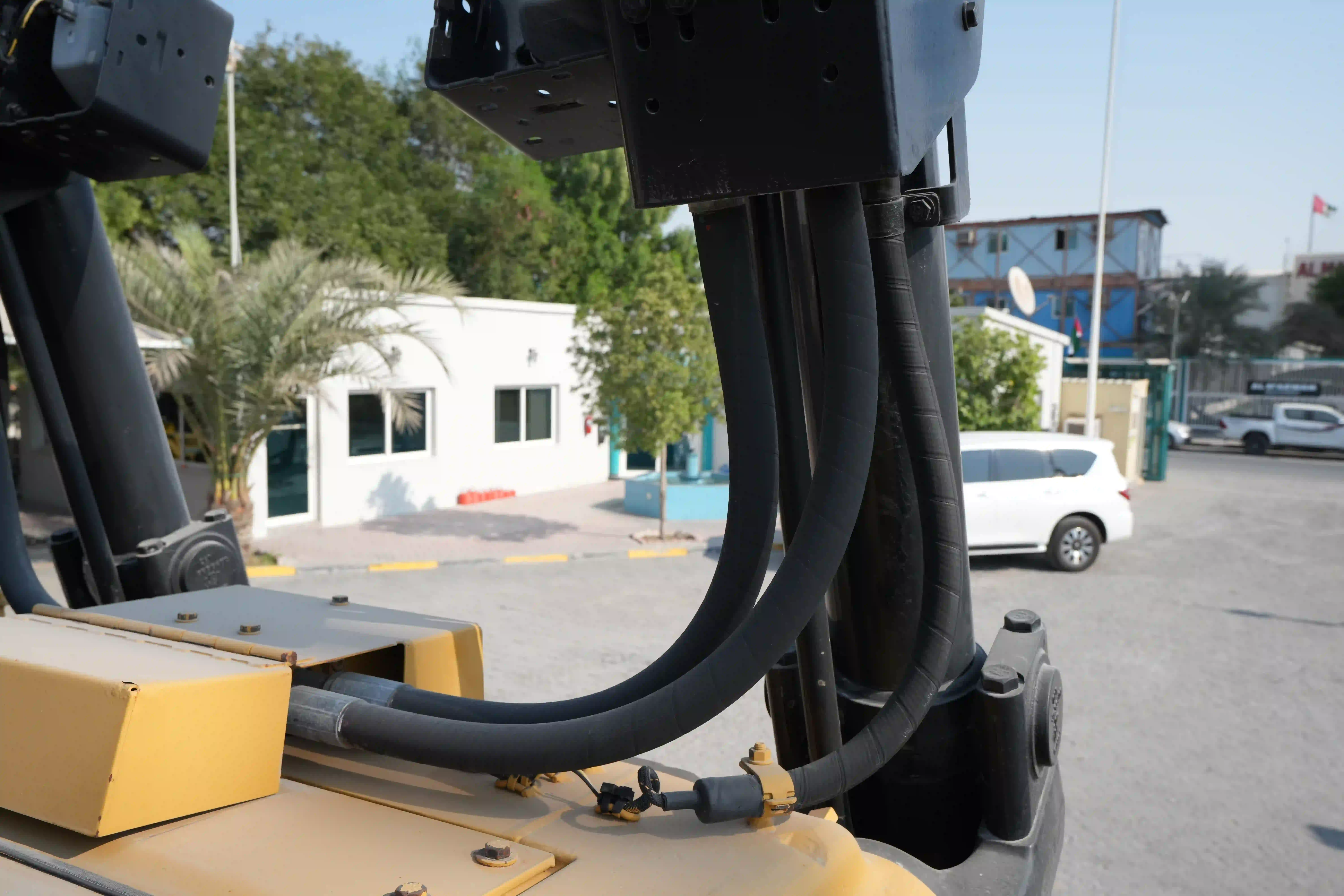 CDB-002-Cat-D8T-crawler-dozer-inspection-hydraulics-hydraulic-hoses-and-lines-2