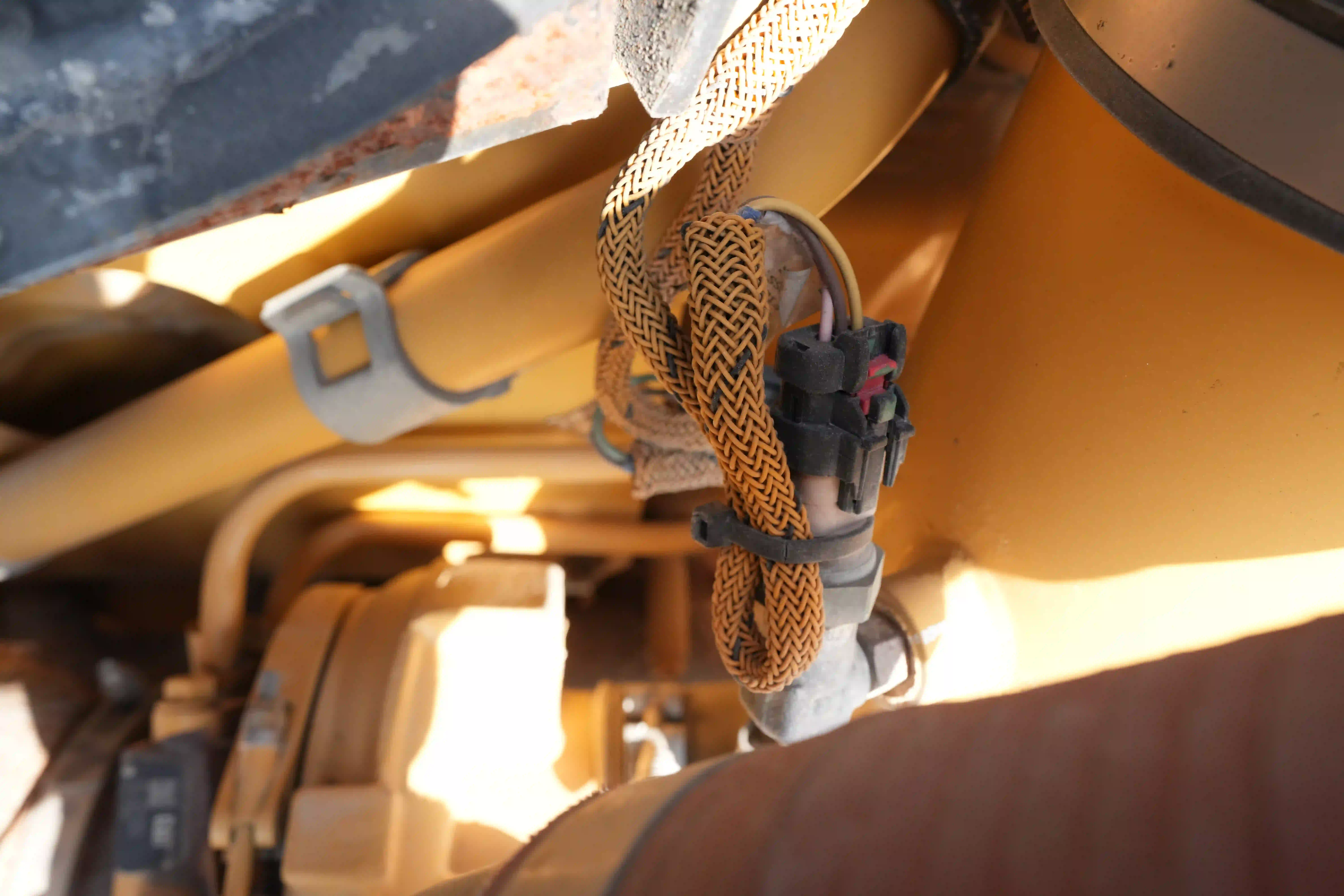 CDB-002-Cat-D8T-crawler-dozer-inspection-electronics-main-harness-2