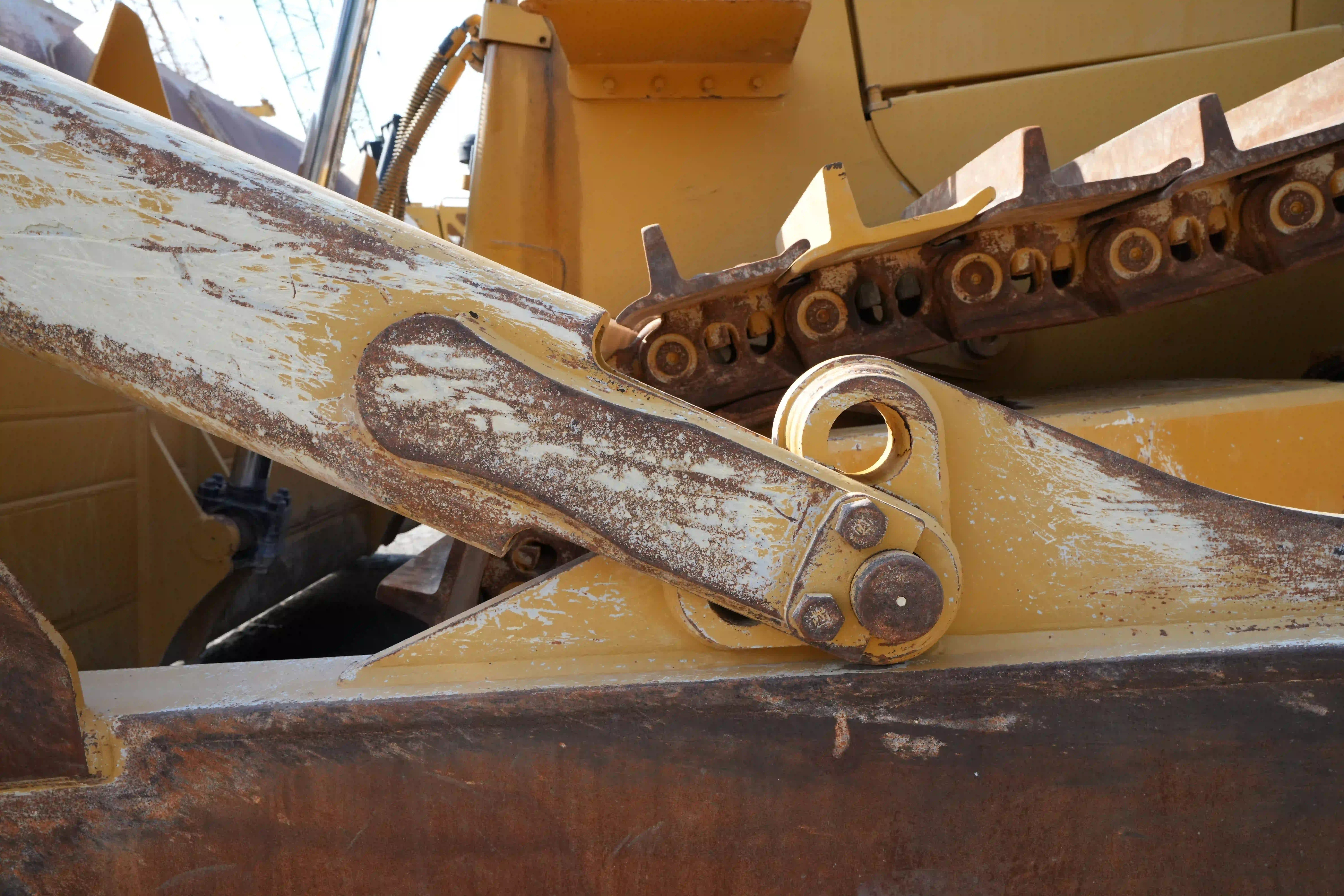 CDB-002-Cat-D8T-crawler-dozer-inspection-attachments-push-arm-3