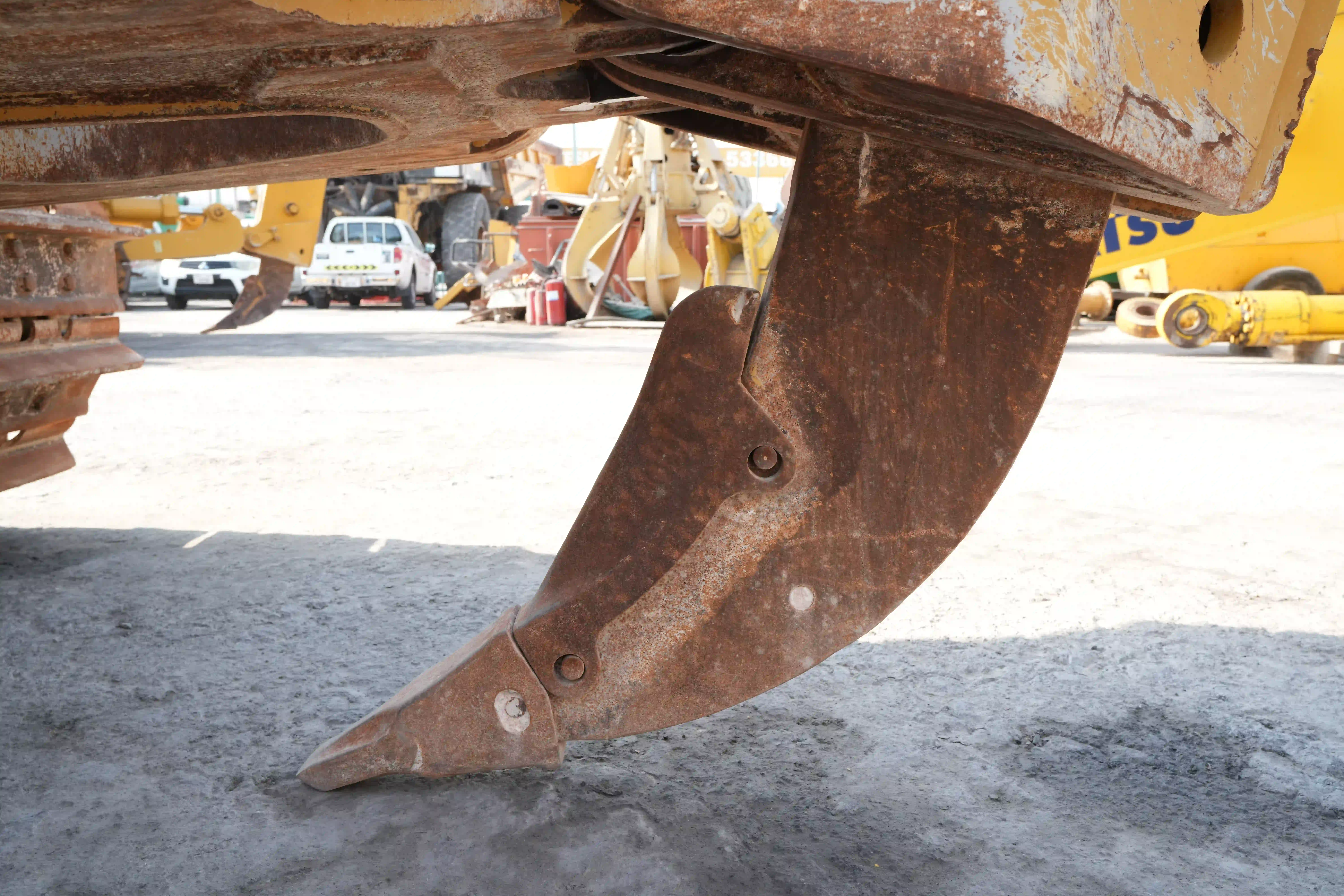 CDB-002-Cat-D8T-crawler-dozer-inspection-attachments-ripper-1