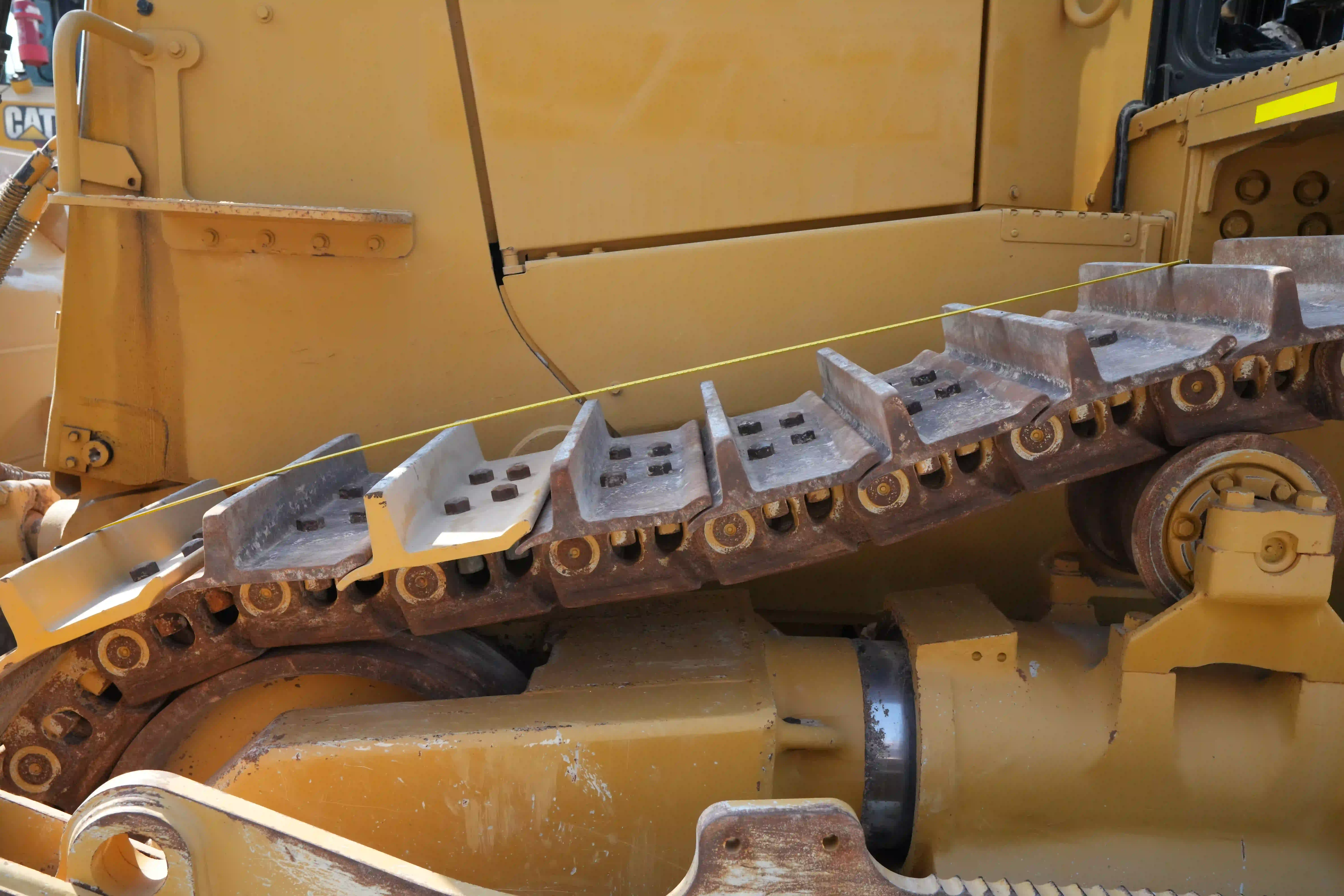 CDB-002-Cat-D8T-crawler-dozer-inspection-undercarriage-left-track-tensioner-1