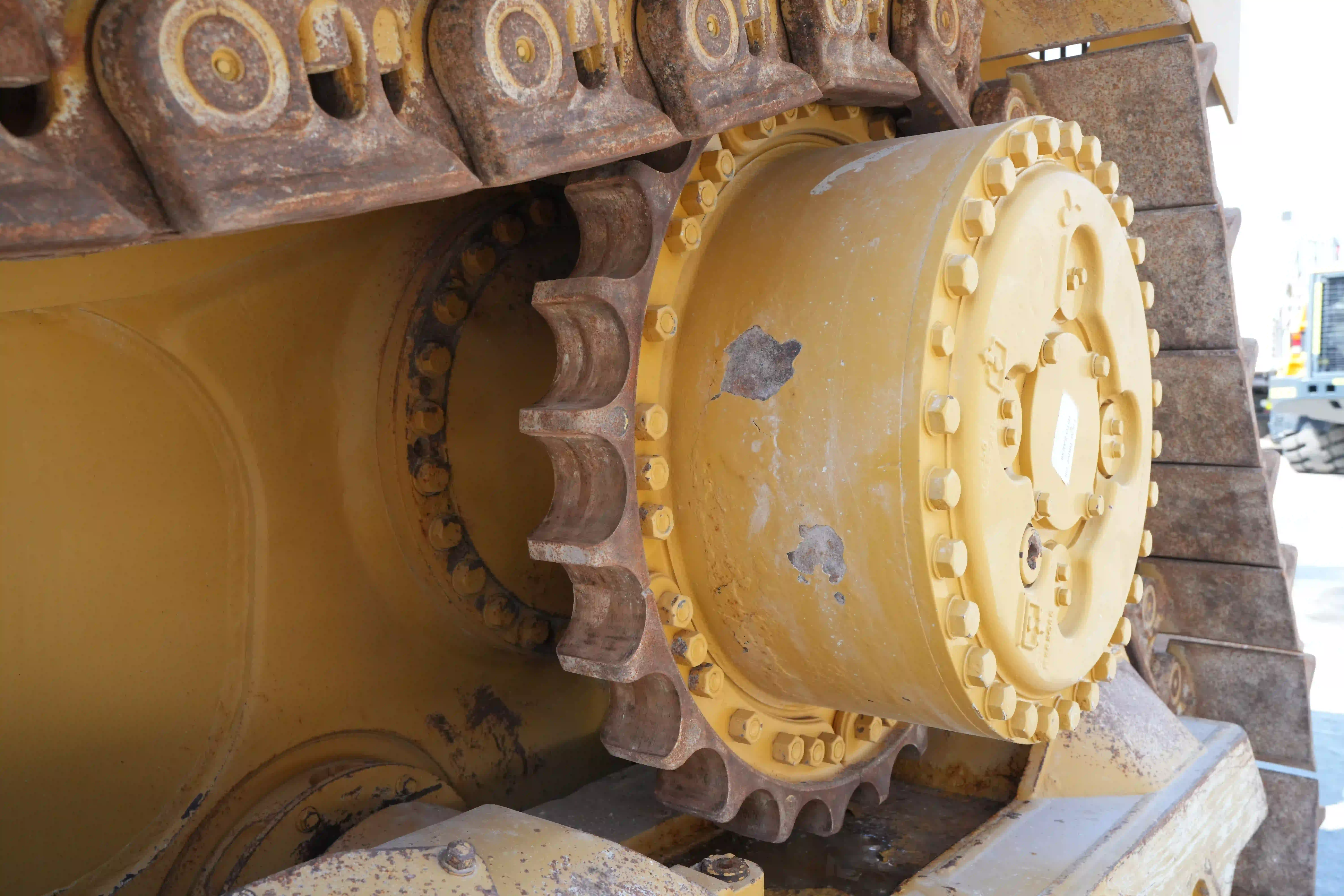 CDB-002-Cat-D8T-crawler-dozer-inspection-undercarriage-left-sprocket-2