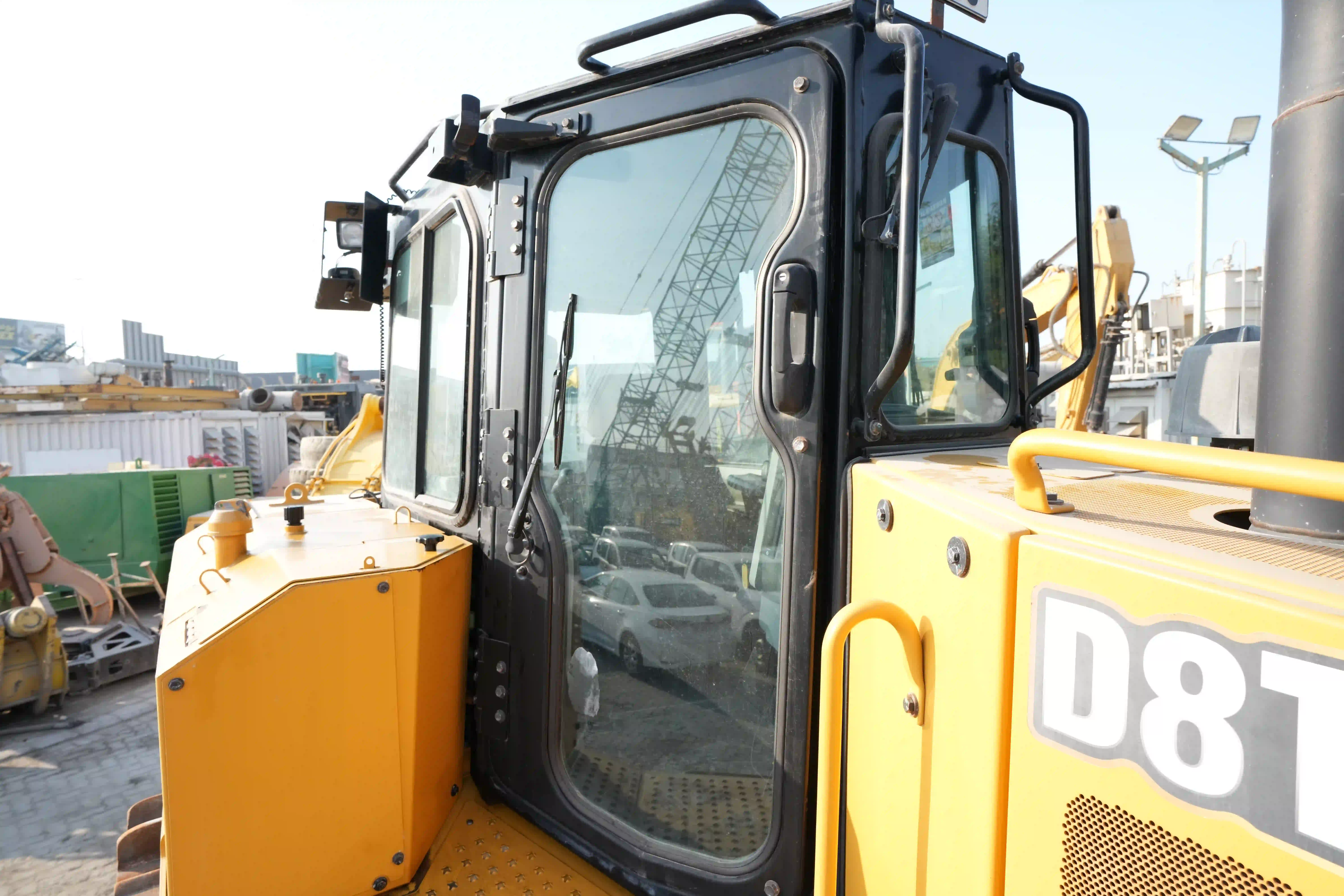 CDB-003-Cat-D8T-crawler-dozer-inspection-structure-doors-2