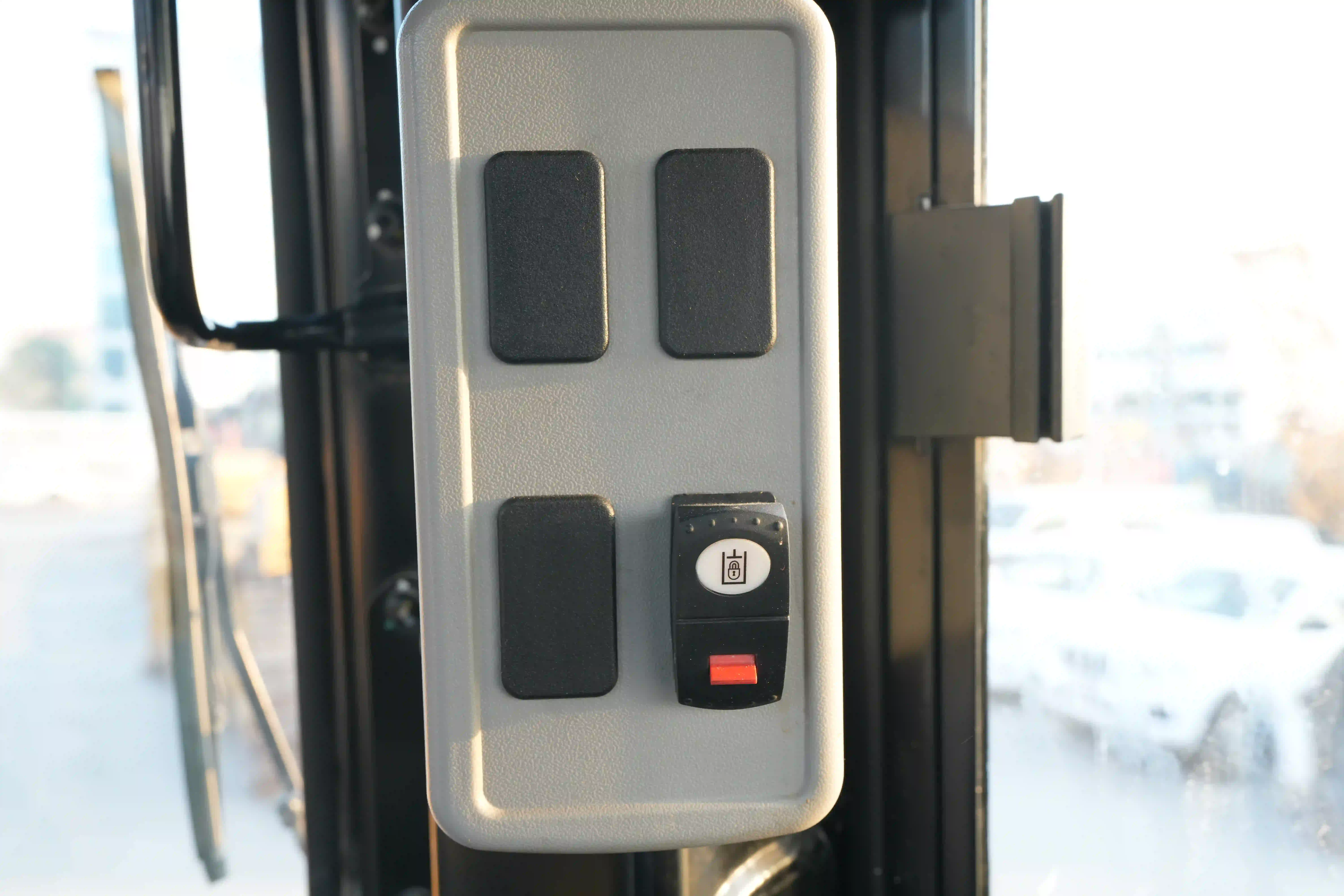 CDB-003-Cat-D8T-crawler-dozer-inspection-safety-hydraulic-safety-lock-2