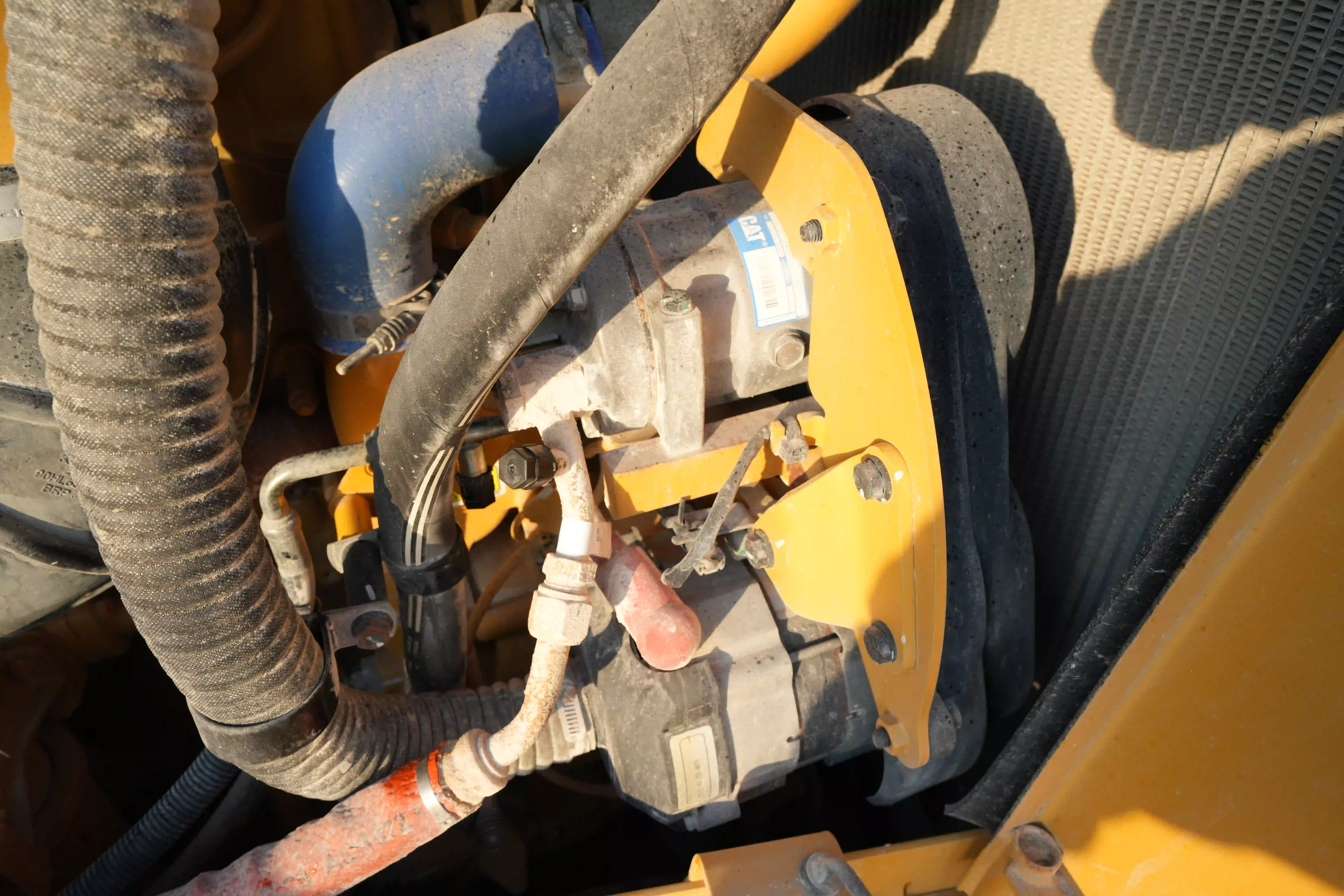 CDB-003-Cat-D8T-crawler-dozer-inspection-air-conditioning-AC-compressor-1