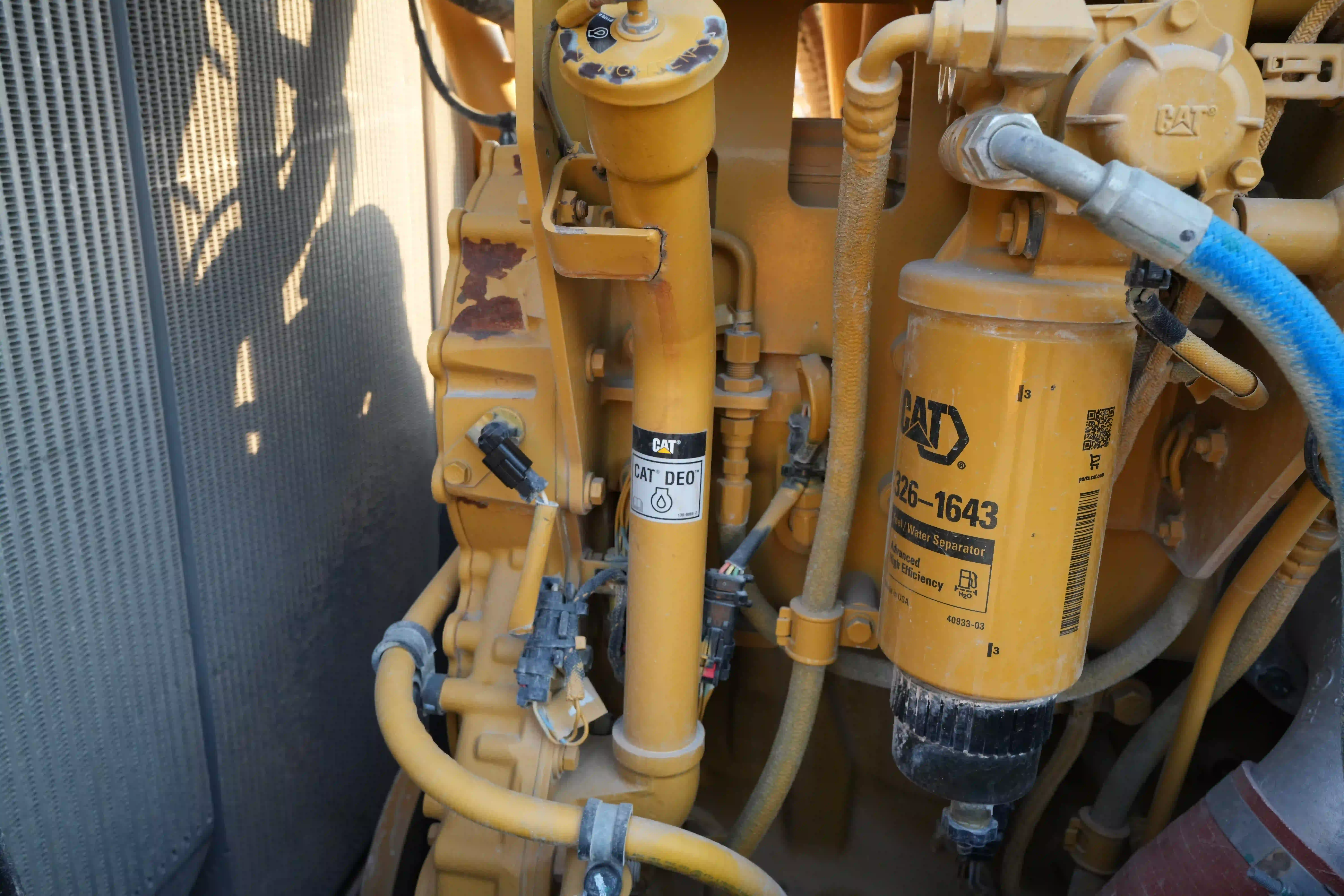CDB-003-Cat-D8T-crawler-dozer-inspection-engine-fuel-leaks-1