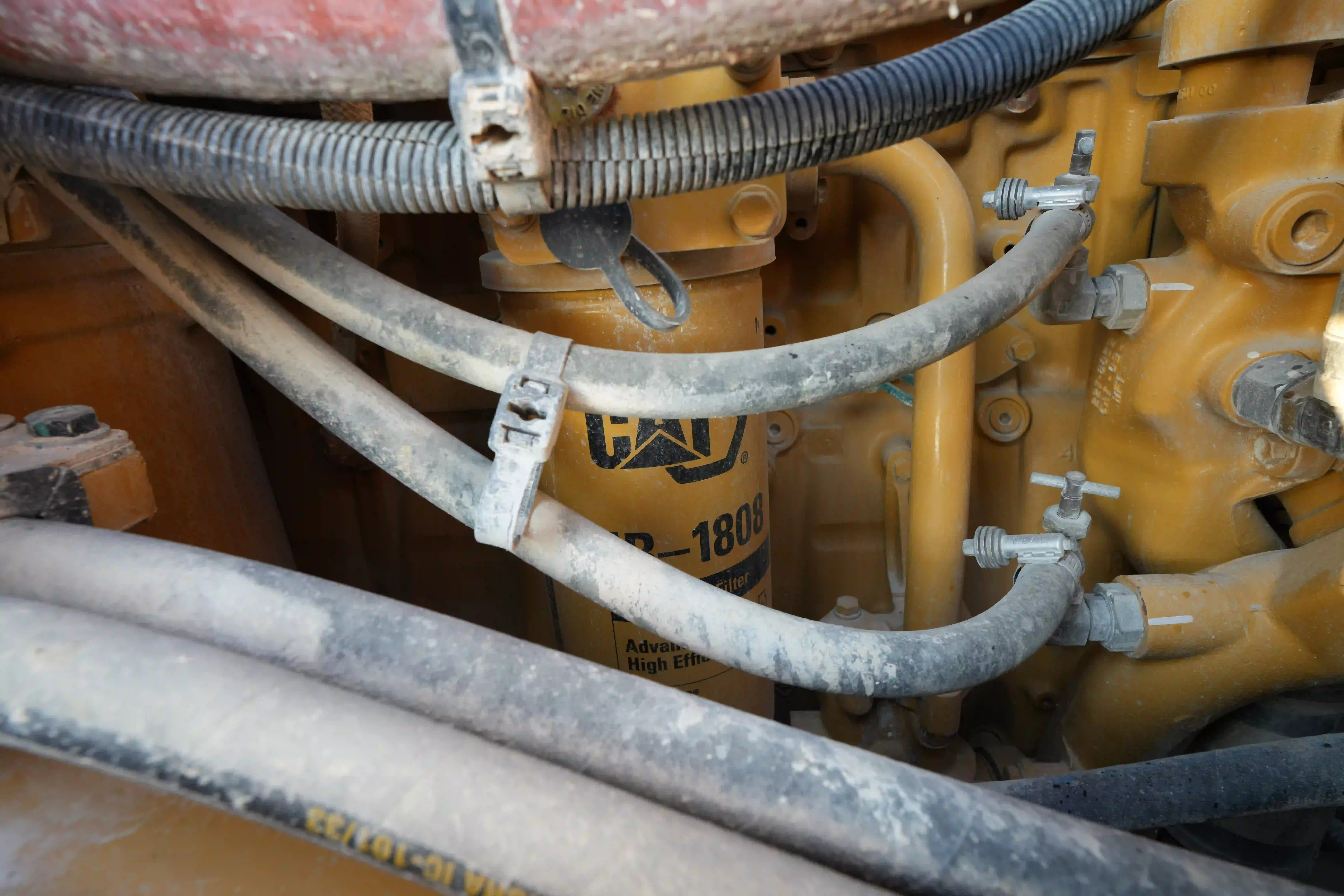 CDB-003-Cat-D8T-crawler-dozer-inspection-engine-engine-oil-leaks-2