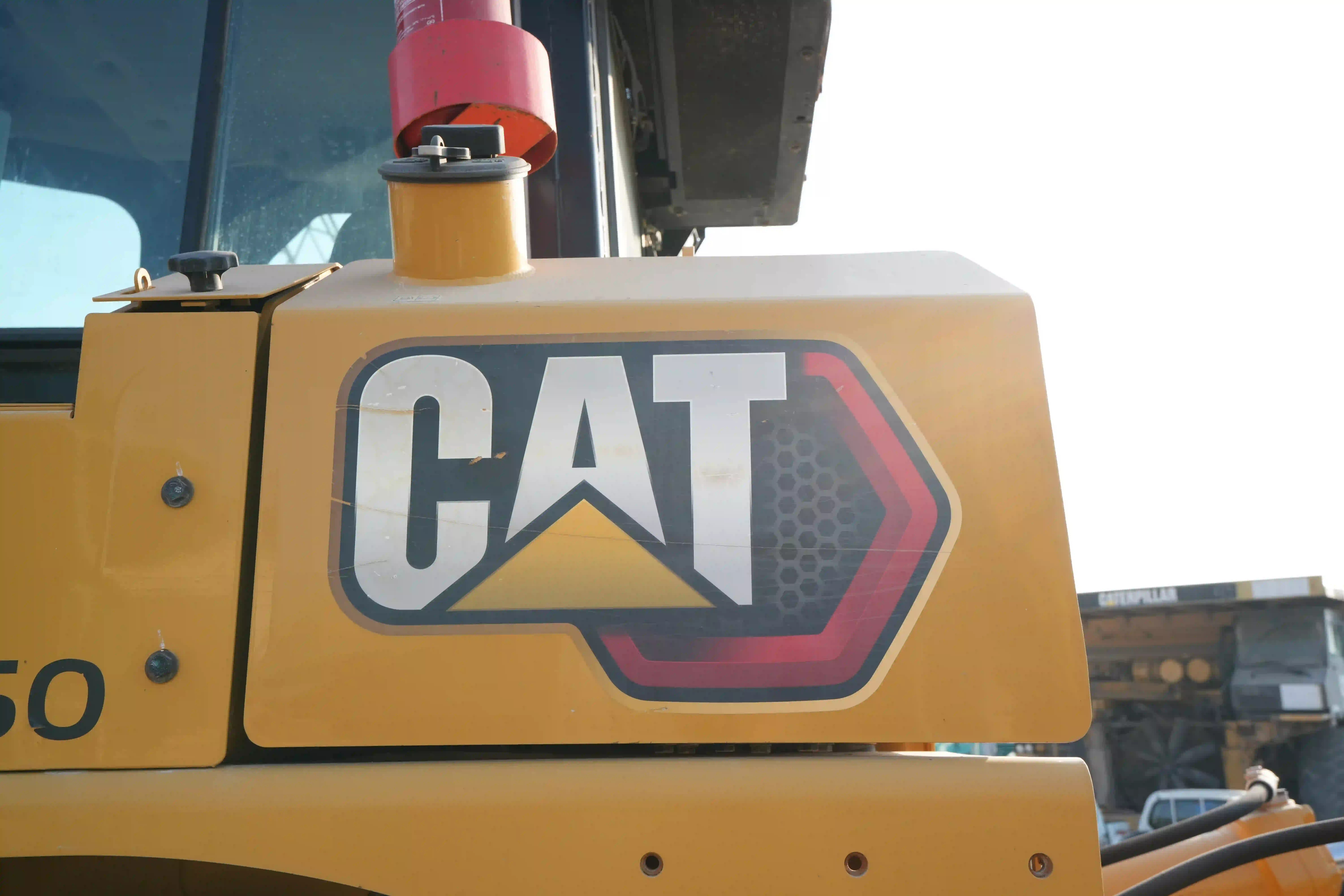 CDB-003-Cat-D8T-crawler-dozer-inspection-engine-fuel-tank-2