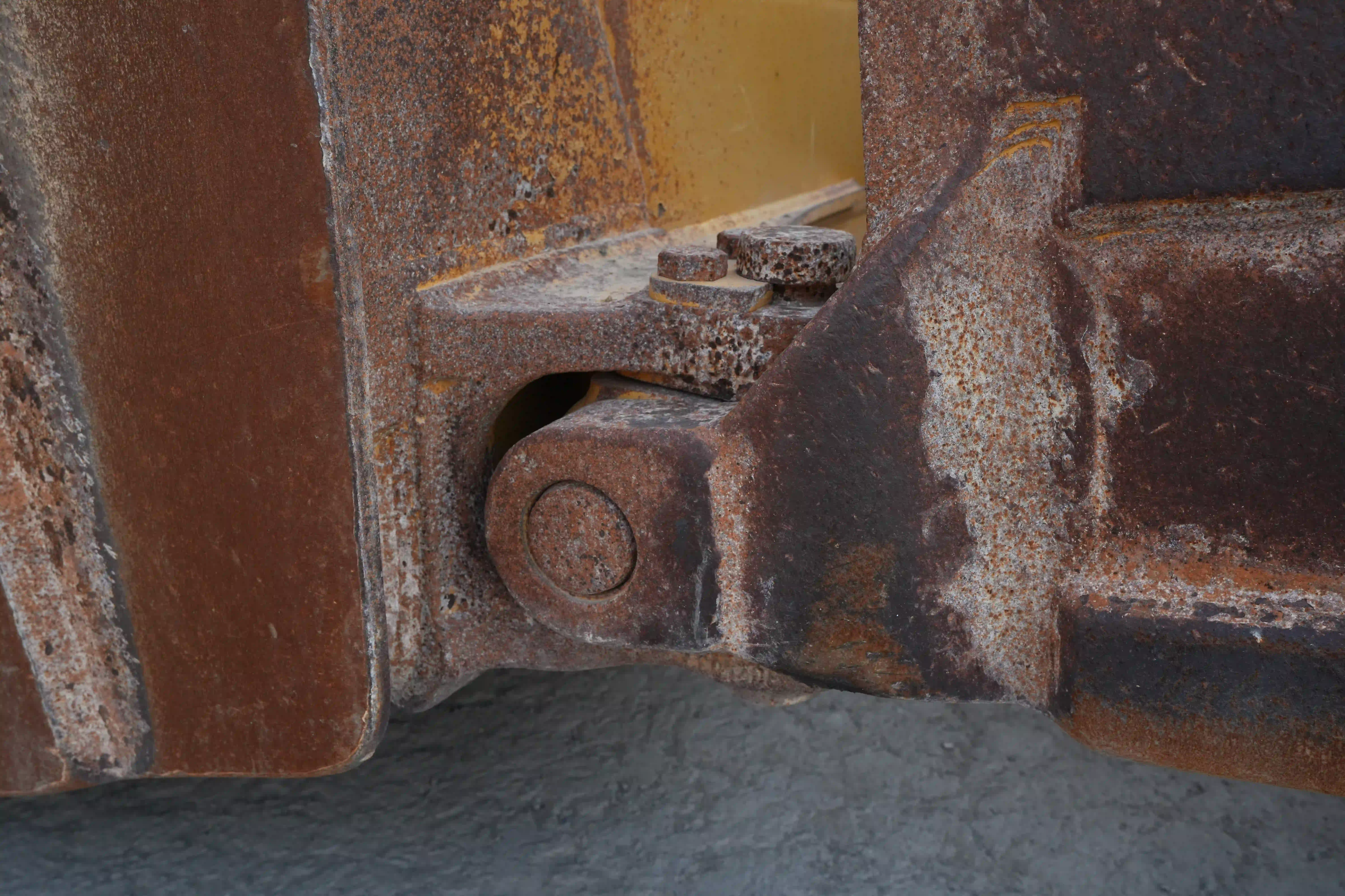 CDB-003-Cat-D8T-crawler-dozer-inspection-attachments-push-arm-2