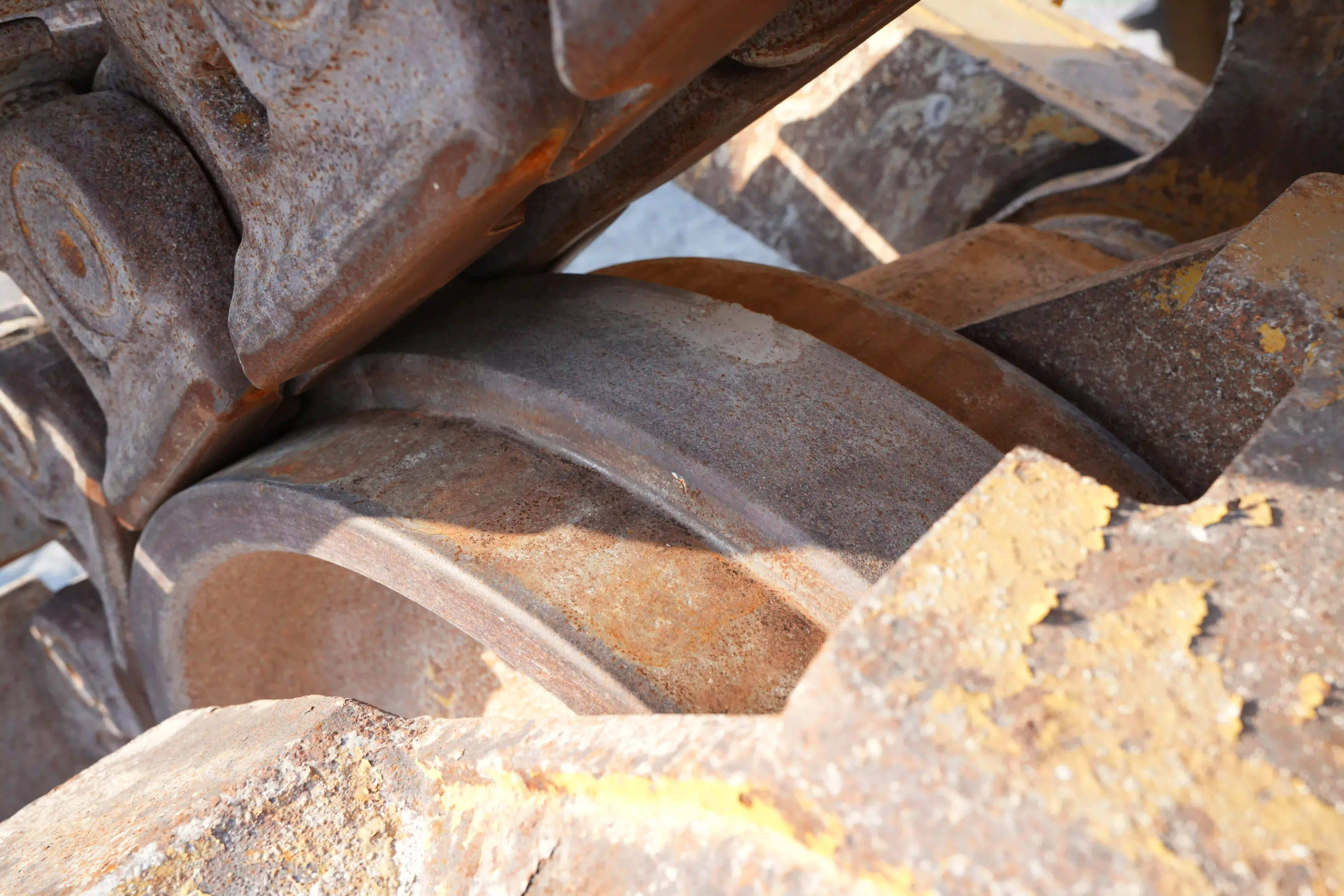 CDB-003-Cat-D8T-crawler-dozer-inspection-undercarriage-right-rear-idler-1