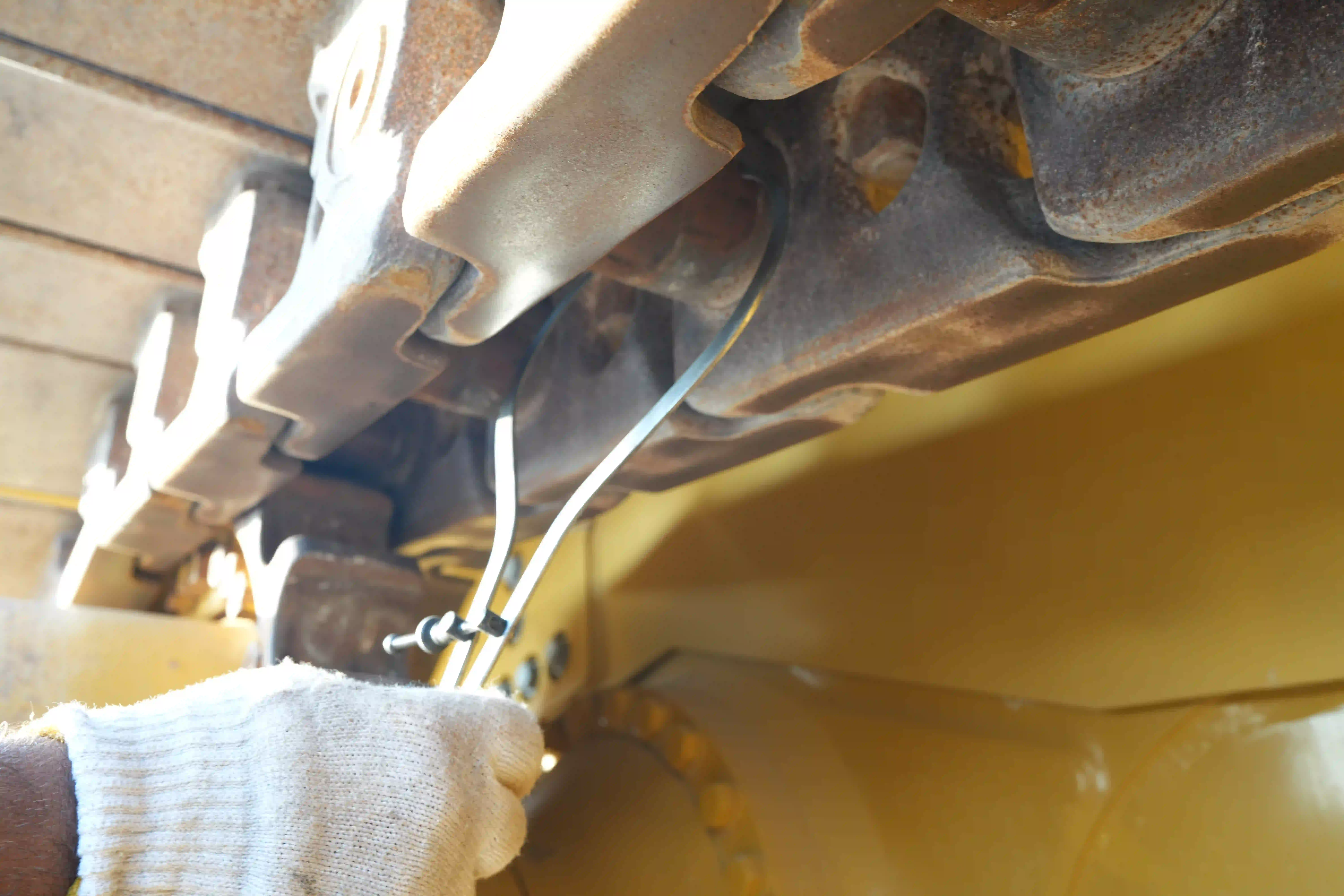 CDB-003-Cat-D8T-crawler-dozer-inspection-undercarriage-right-track-chain-3
