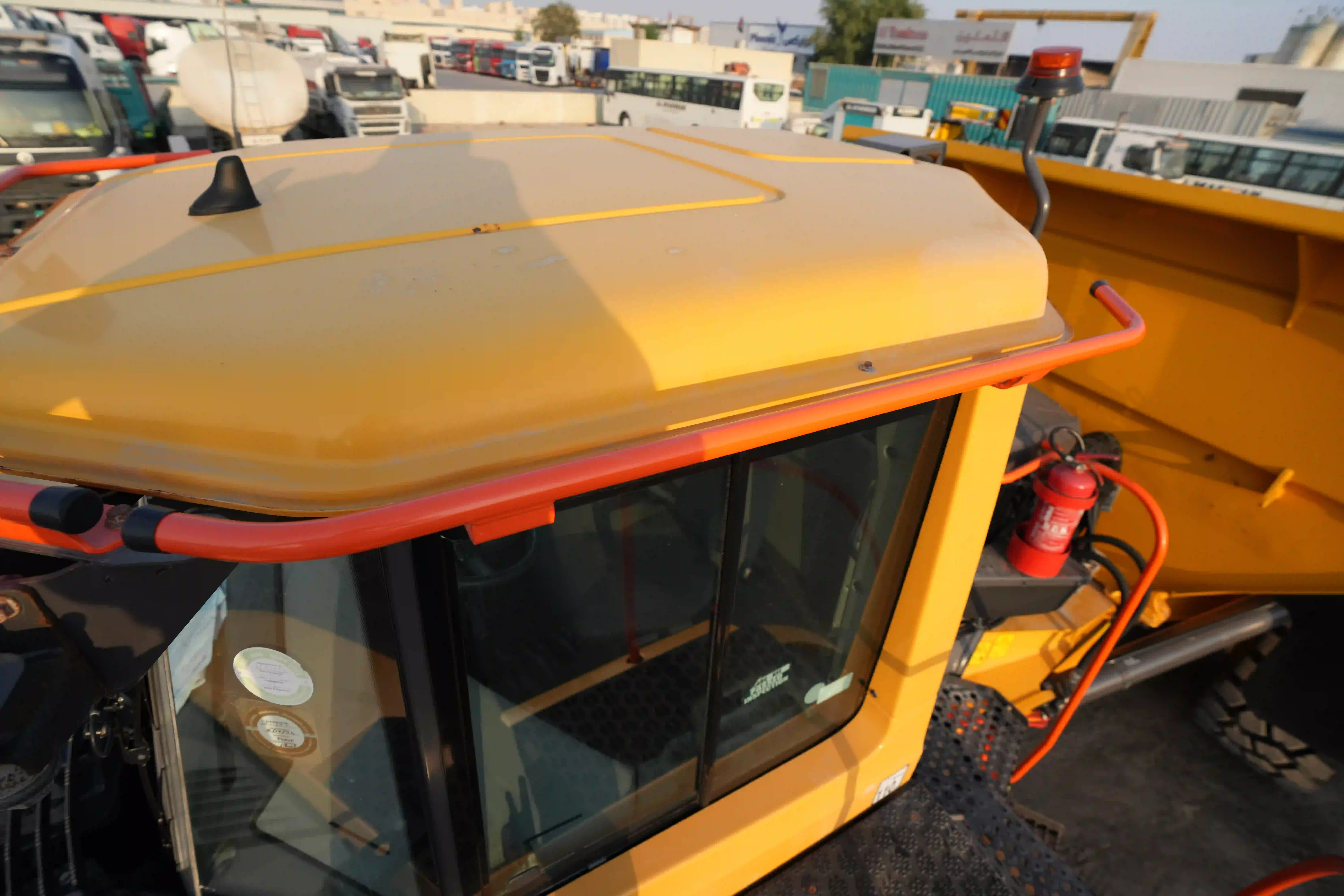 ADT-003-Volvo-A40G-articulated-dump-truck-inspection-structure-handrails-3