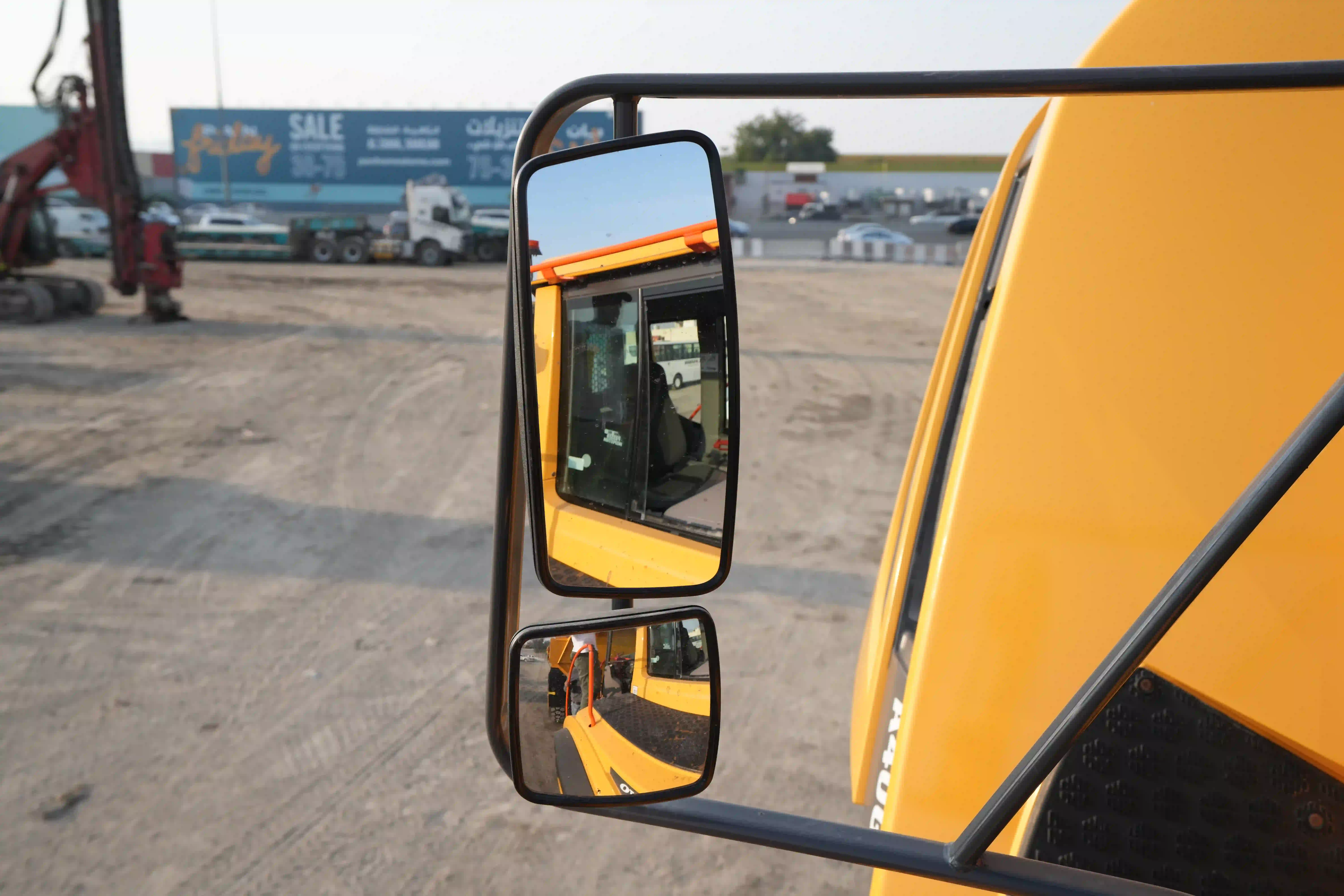 ADT-003-Volvo-A40G-articulated-dump-truck-inspection-cabin-mirrors-3