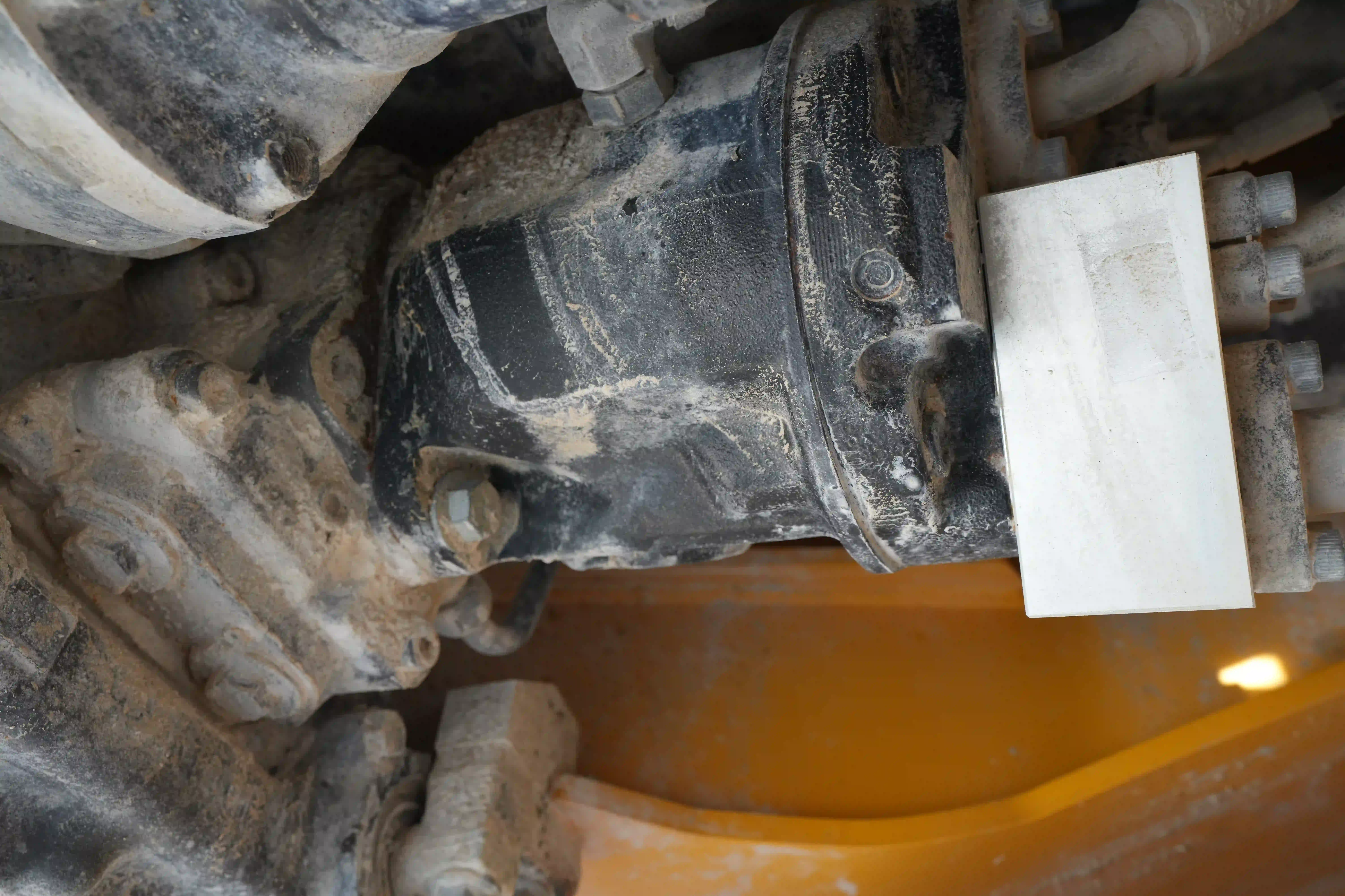 ADT-003-Volvo-A40G-articulated-dump-truck-inspection-hydraulics-hydraulic-pump