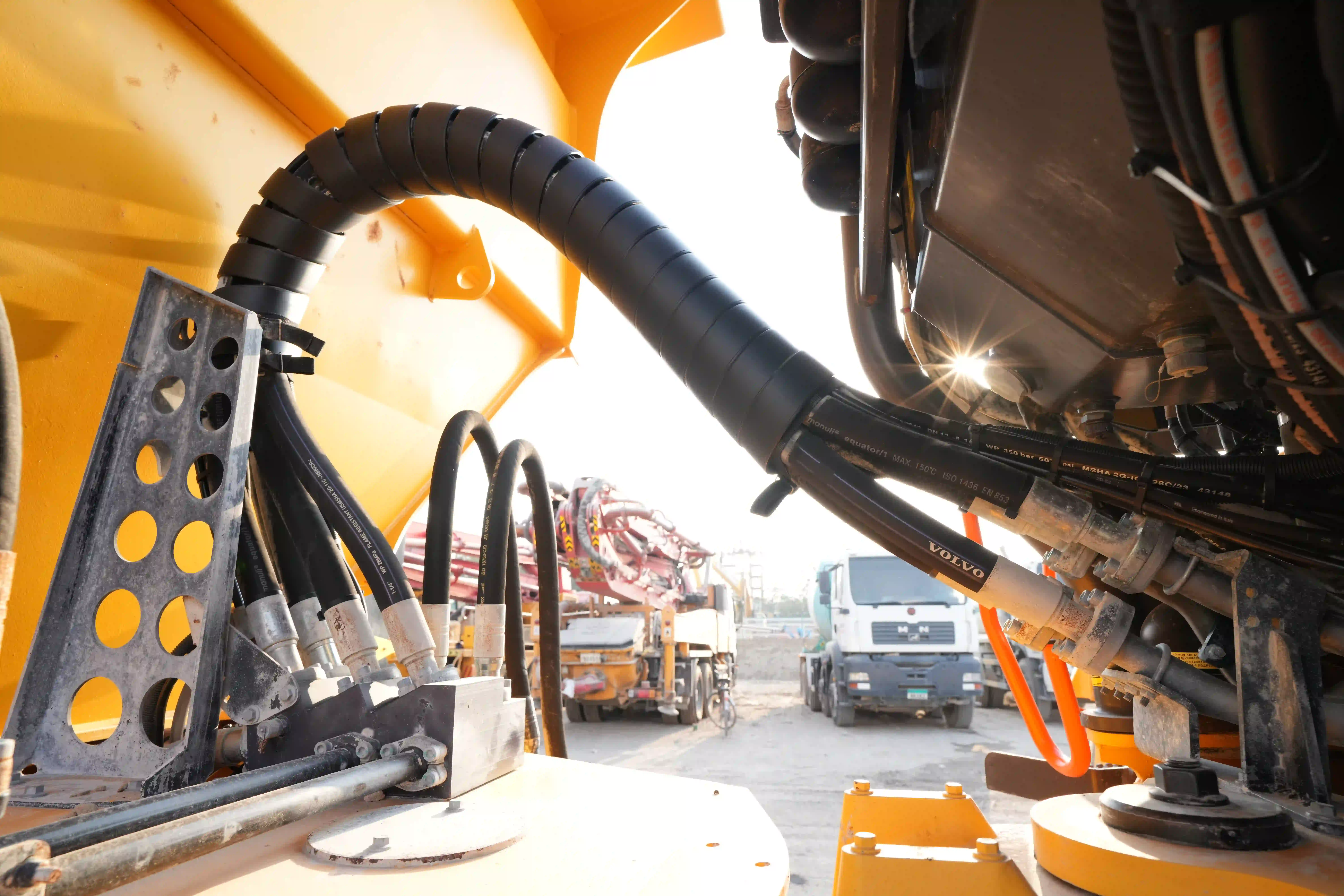 ADT-003-Volvo-A40G-articulated-dump-truck-inspection-hydraulics-hydraulic-hoses-and-lines-2
