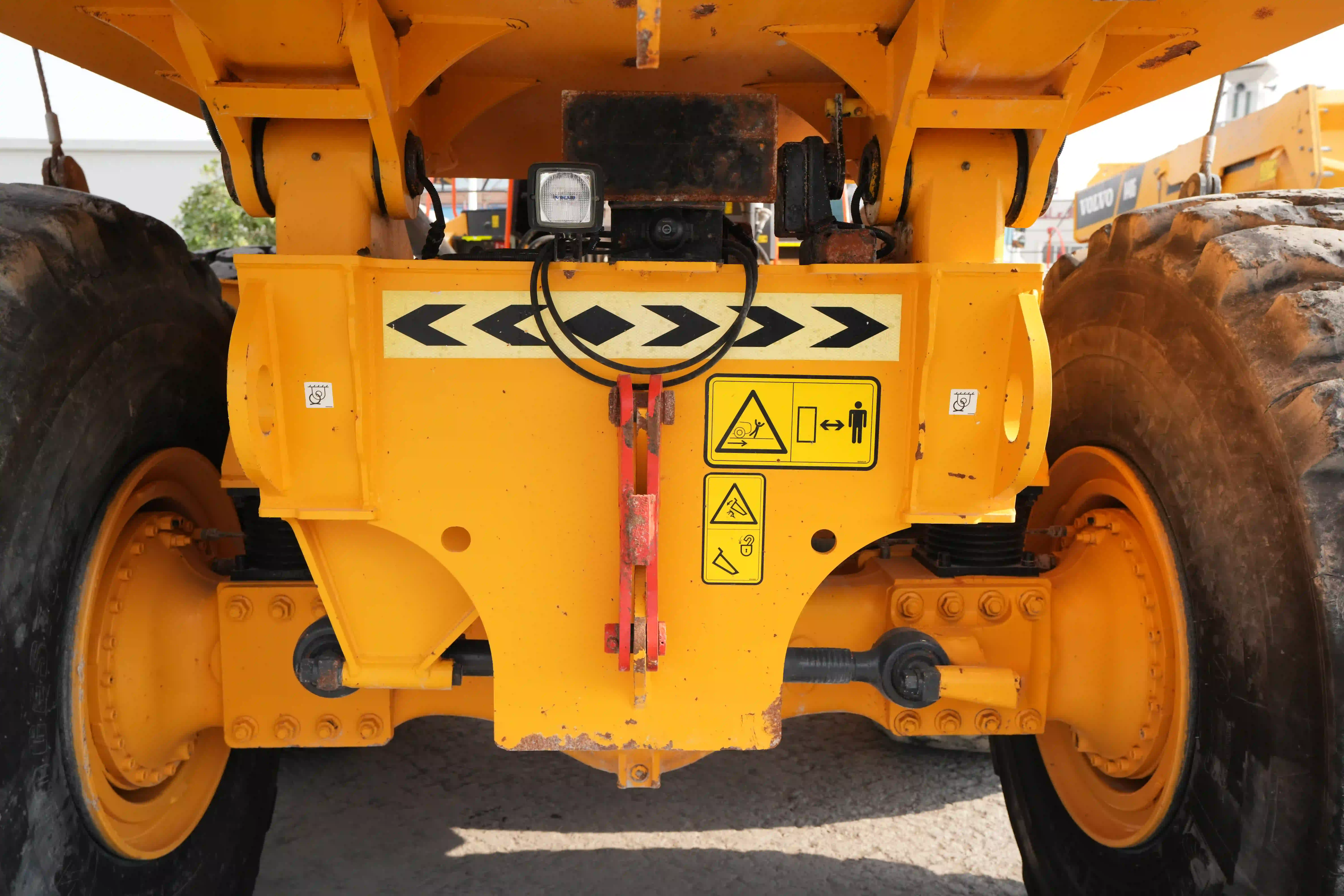 ADT-003-Volvo-A40G-articulated-dump-truck-inspection-chassis-frame-condition-1