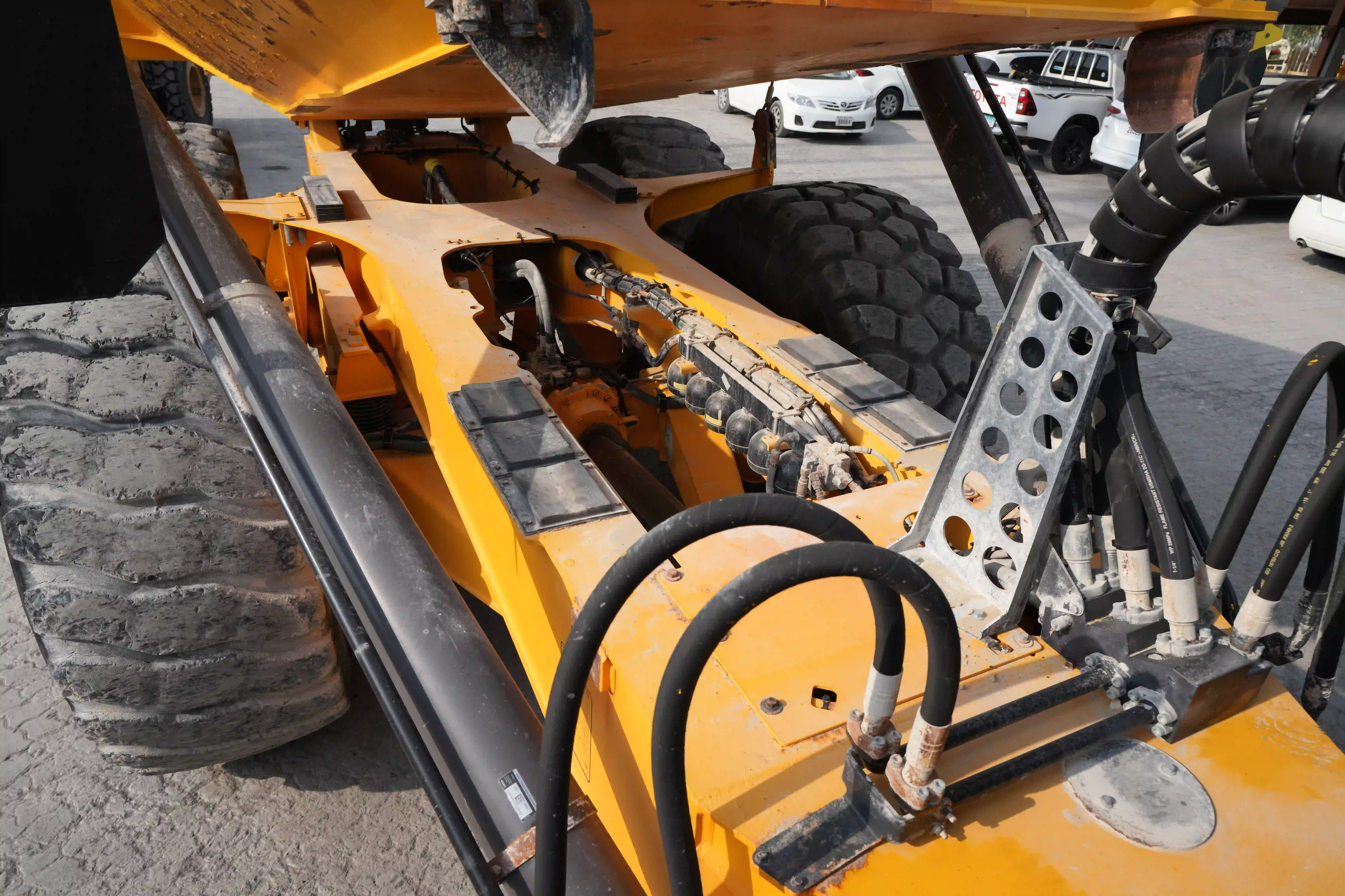 ADT-003-Volvo-A40G-articulated-dump-truck-inspection-chassis-frame-condition-5