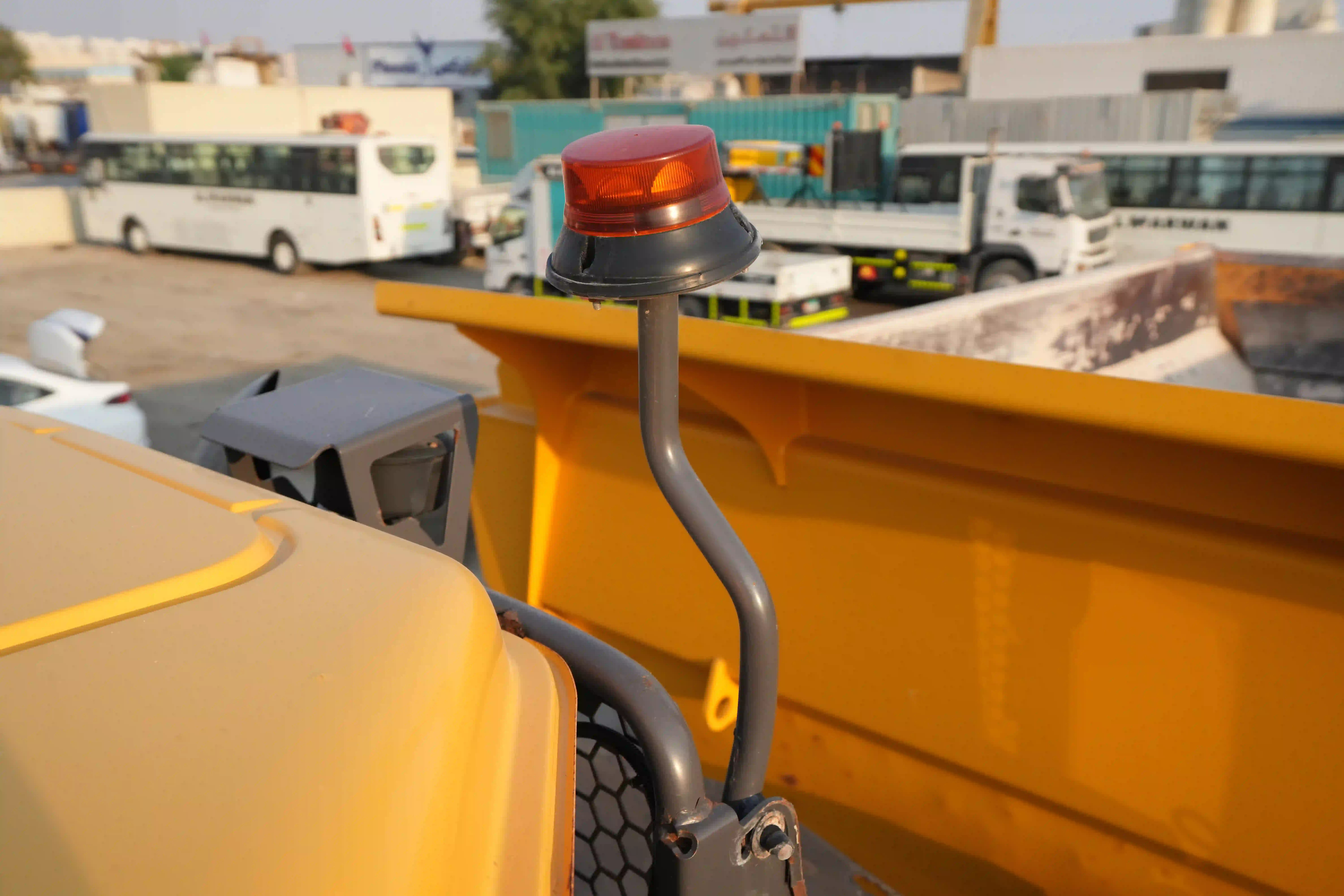 ADT-003-Volvo-A40G-articulated-dump-truck-inspection-electronic-lights-and-signals-2