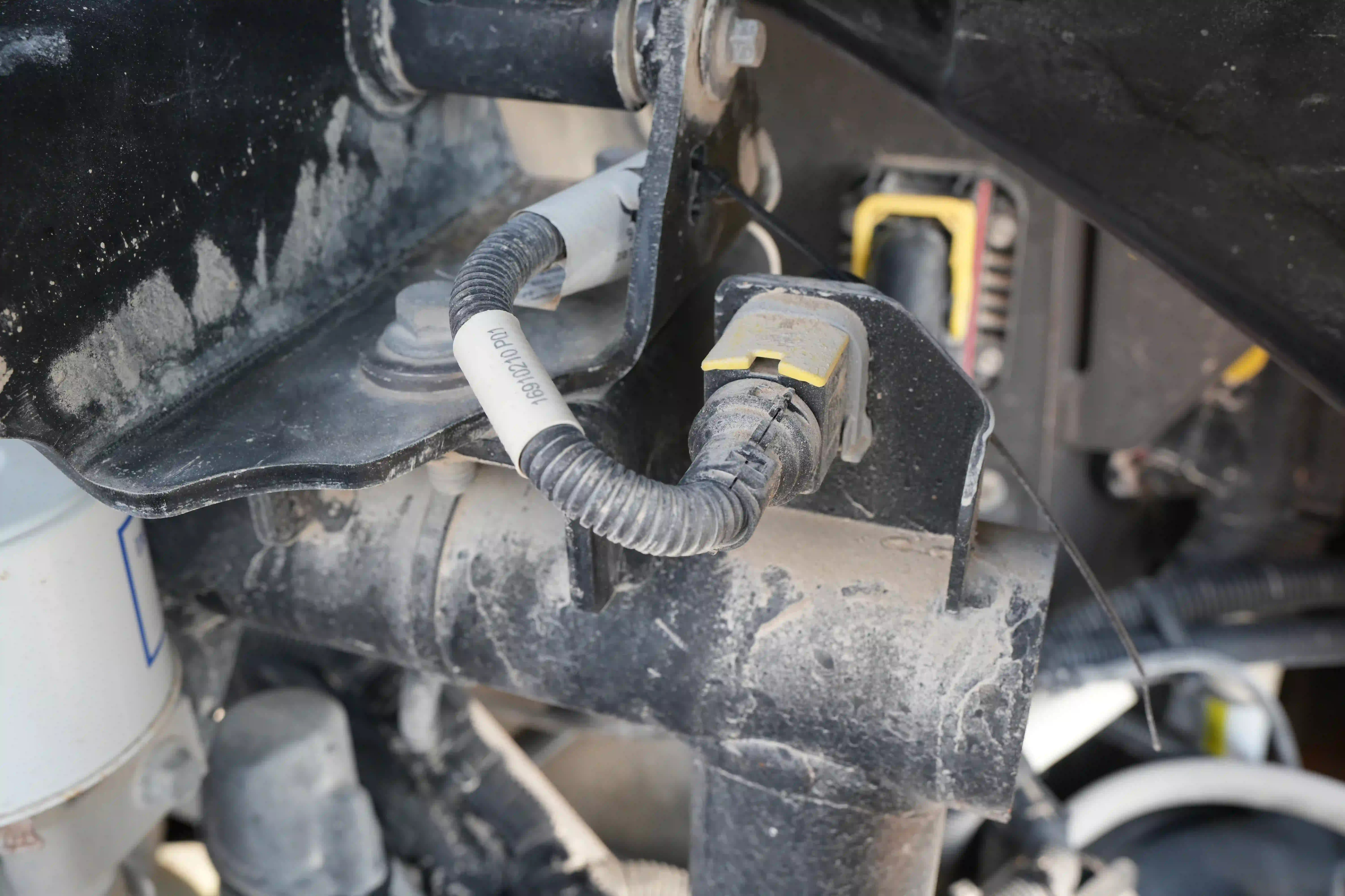 ADT-003-Volvo-A40G-articulated-dump-truck-inspection-electronic-main-harness-2