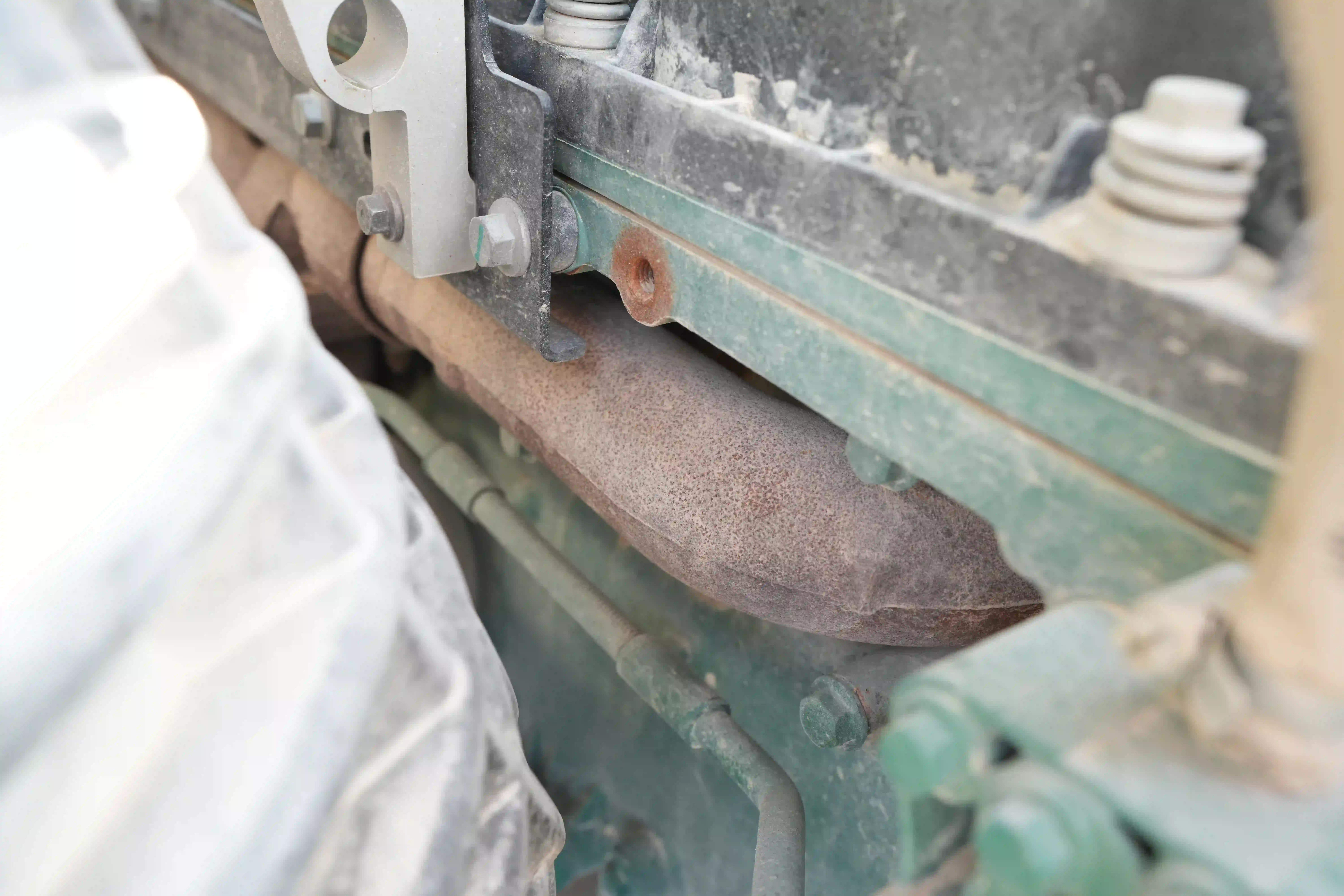 ADT-003-Volvo-A40G-articulated-dump-truck-inspection-engine-exhaust-system-3