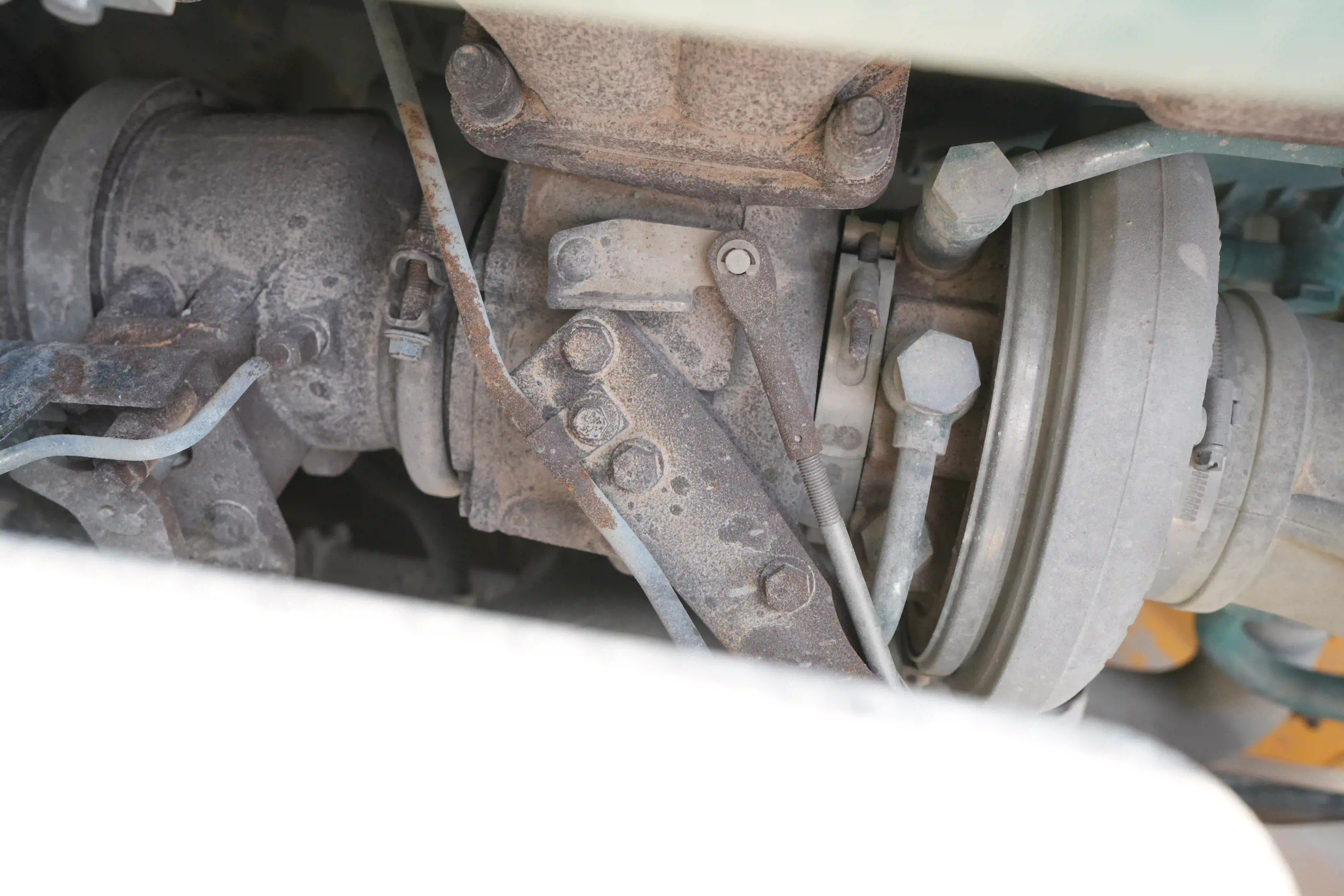ADT-003-Volvo-A40G-articulated-dump-truck-inspection-engine-turbo