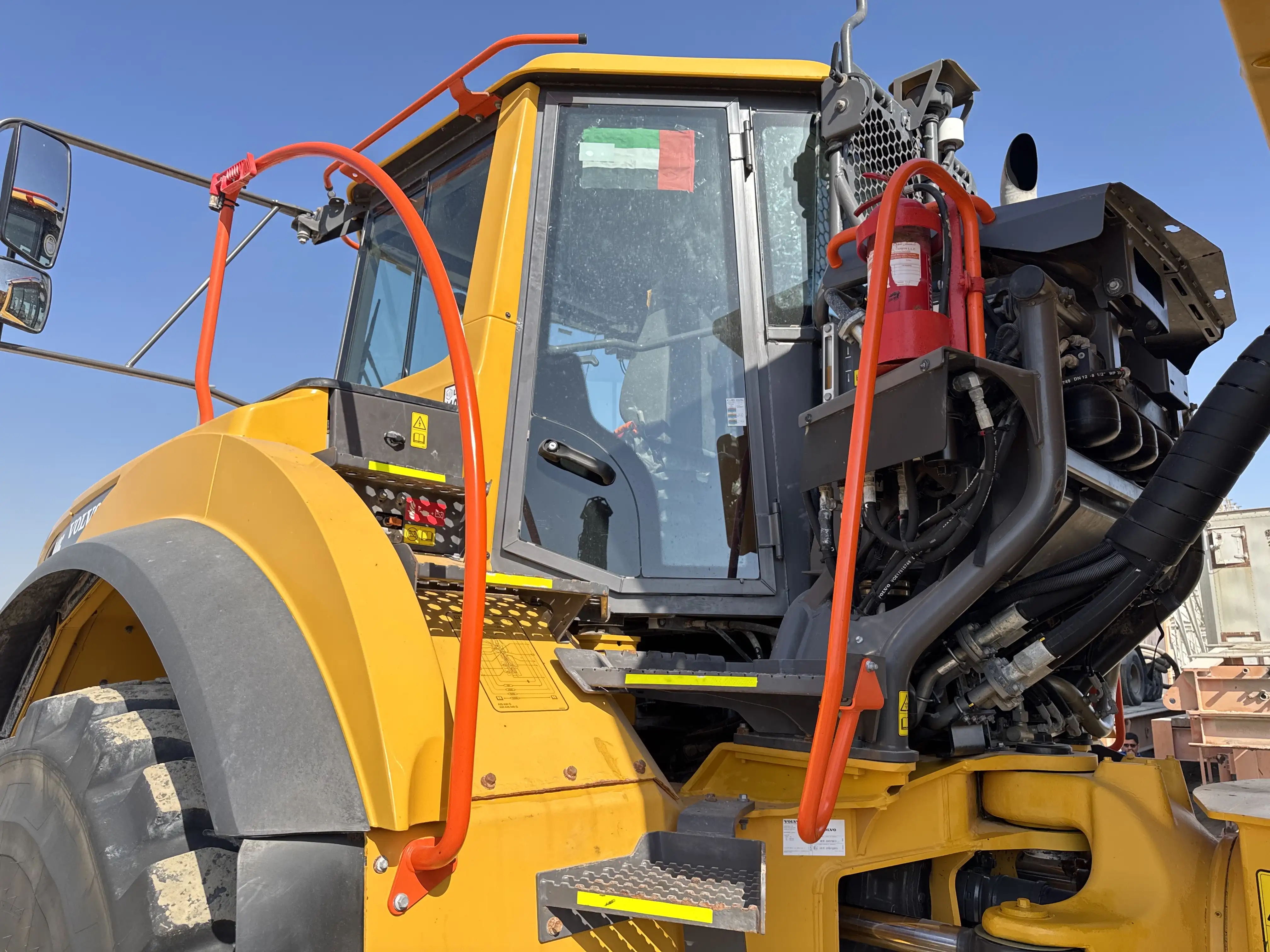 ADT-002-Volvo-A40G-articulated-dump-truck-inspection-structure-handrails-2