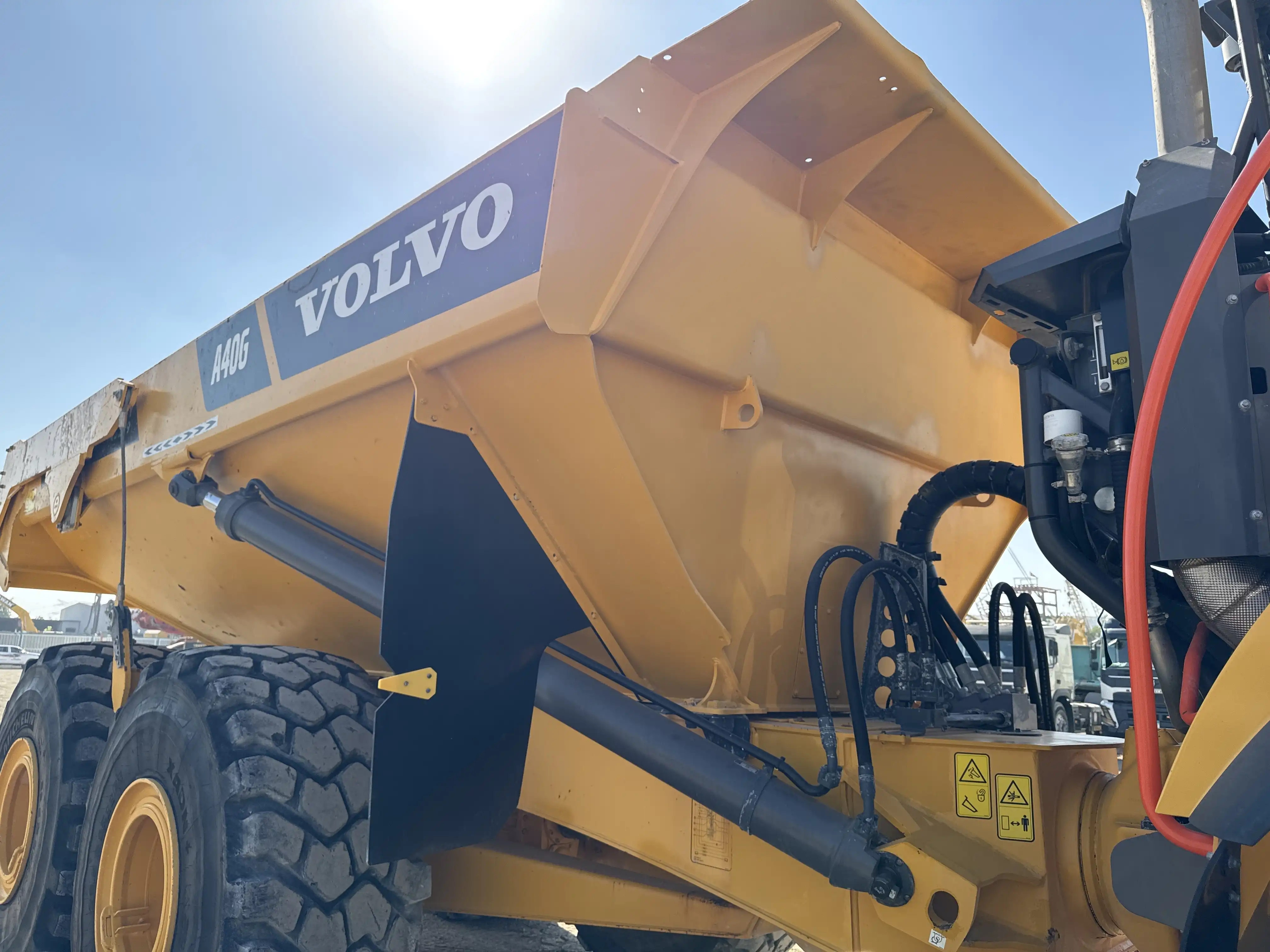 ADT-002-Volvo-A40G-articulated-dump-truck-inspection-structure-dump-body-2