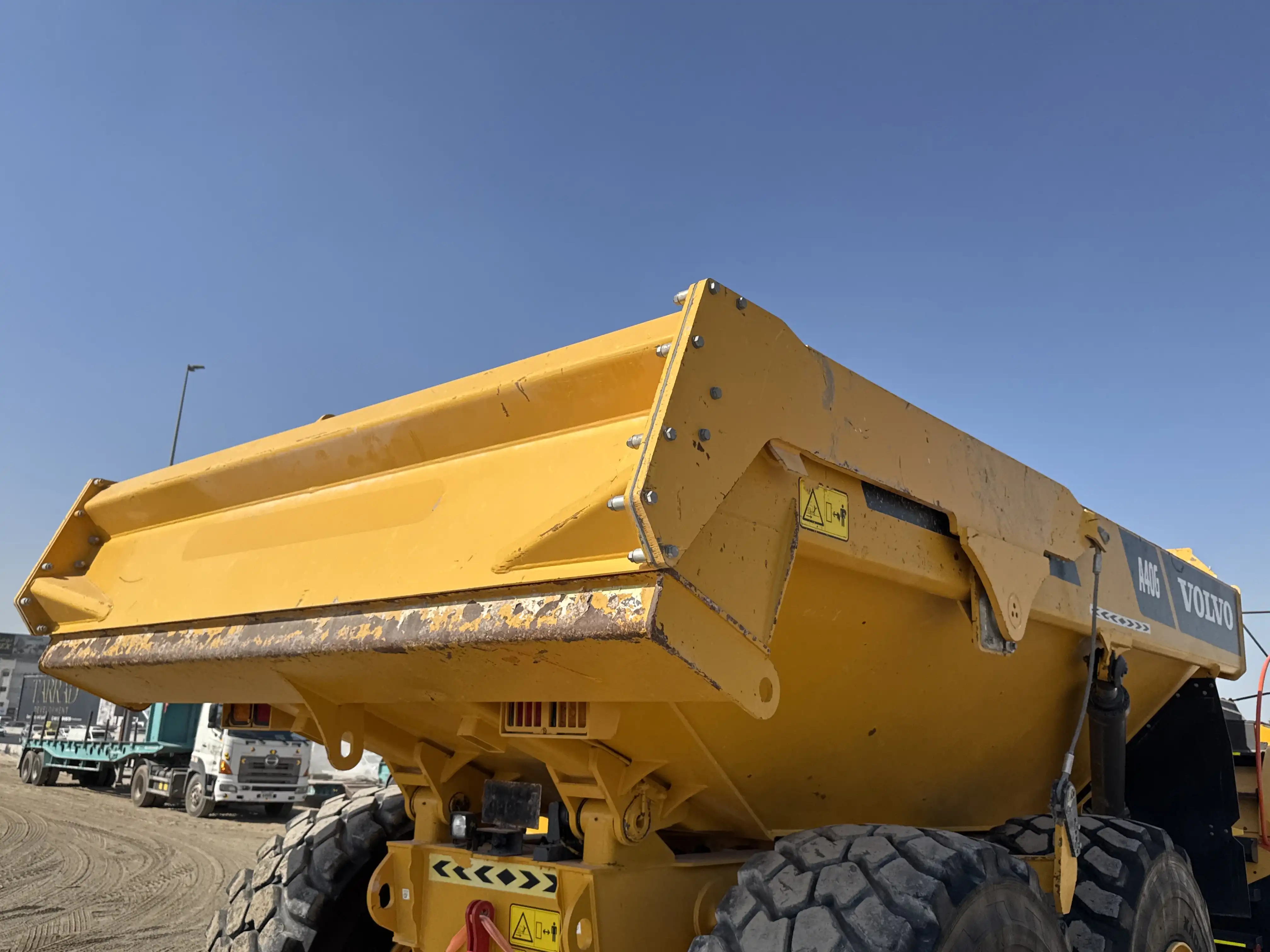 ADT-002-Volvo-A40G-articulated-dump-truck-inspection-structure-dump-body-4