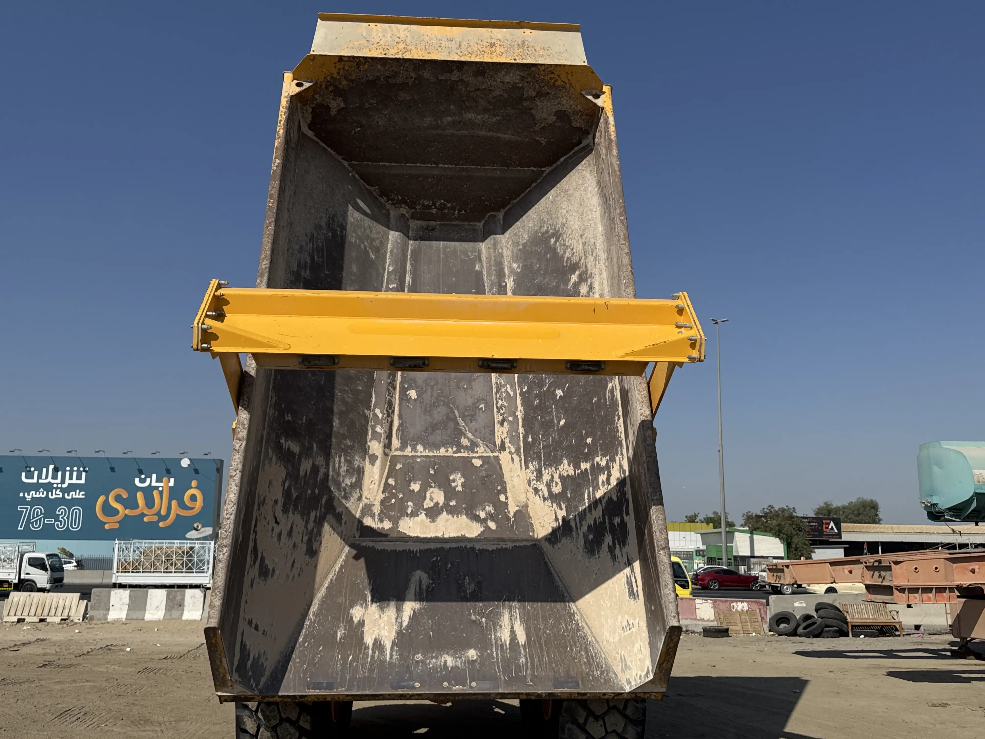 ADT-002-Volvo-A40G-articulated-dump-truck-inspection-structure-dump-body-5