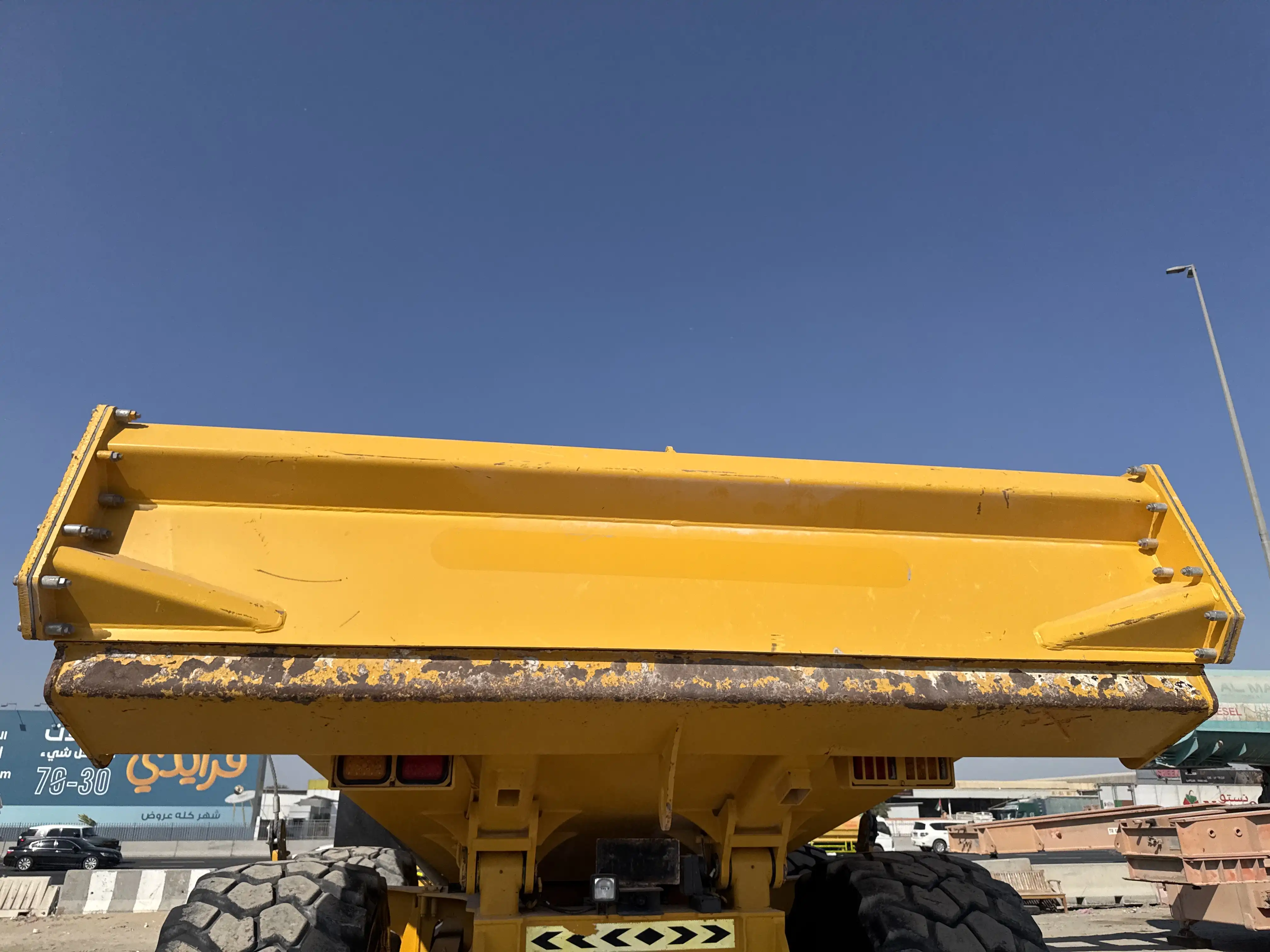 ADT-002-Volvo-A40G-articulated-dump-truck-inspection-structure-tailgate-3
