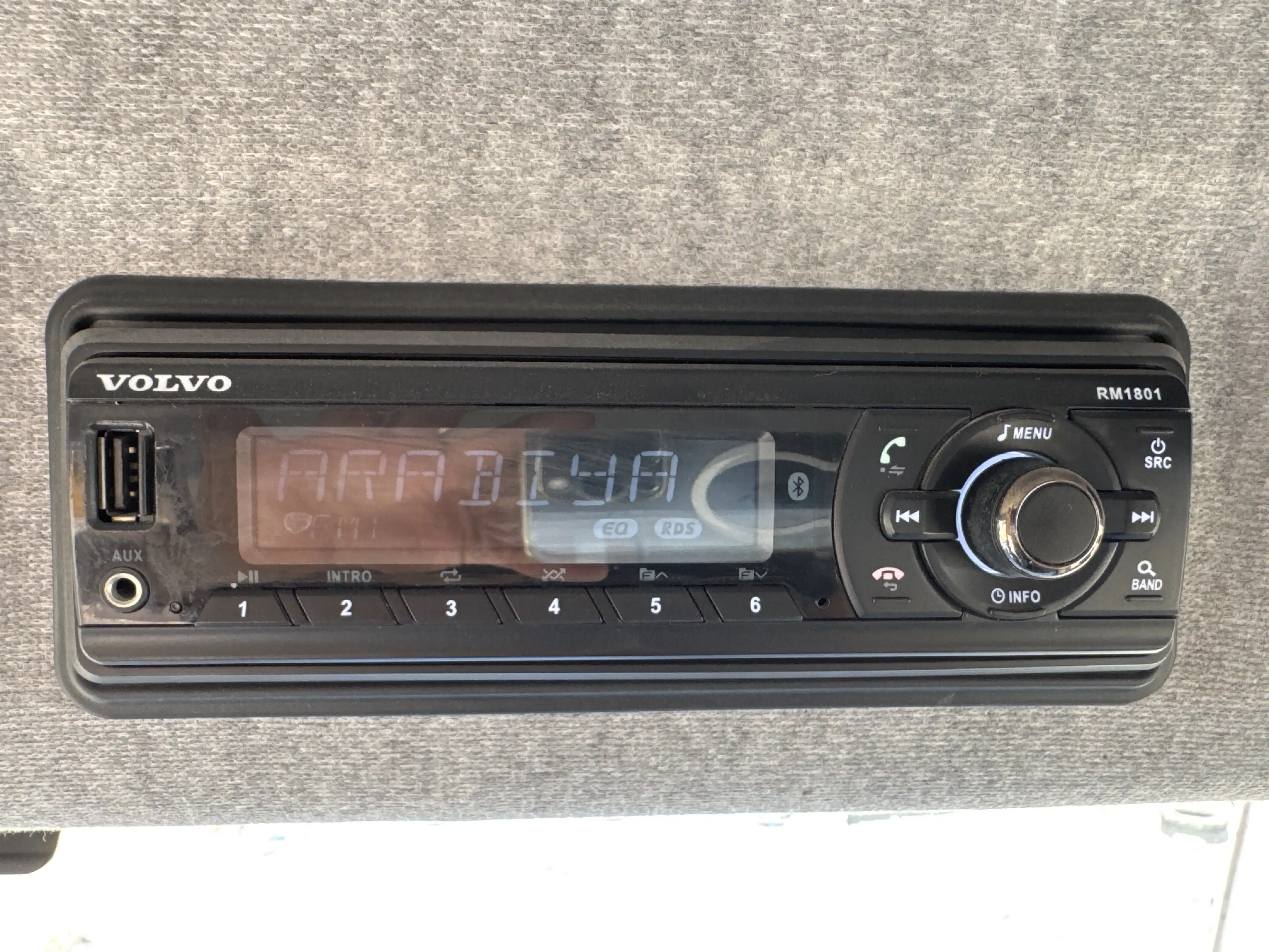 ADT-002-Volvo-A40G-articulated-dump-truck-inspection-cabin-radio-1