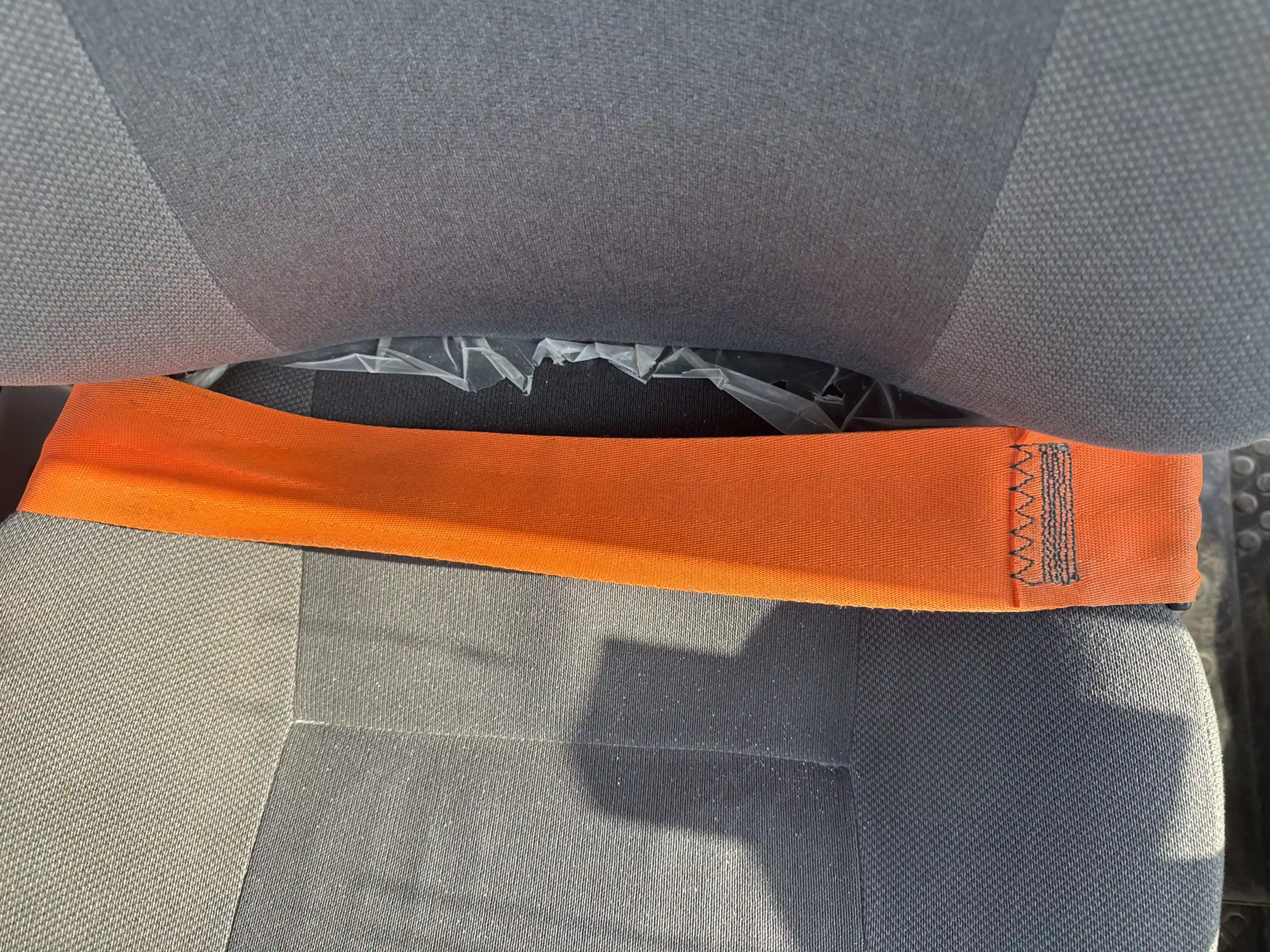 ADT-002-Volvo-A40G-articulated-dump-truck-inspection-safety-seat-belts-4