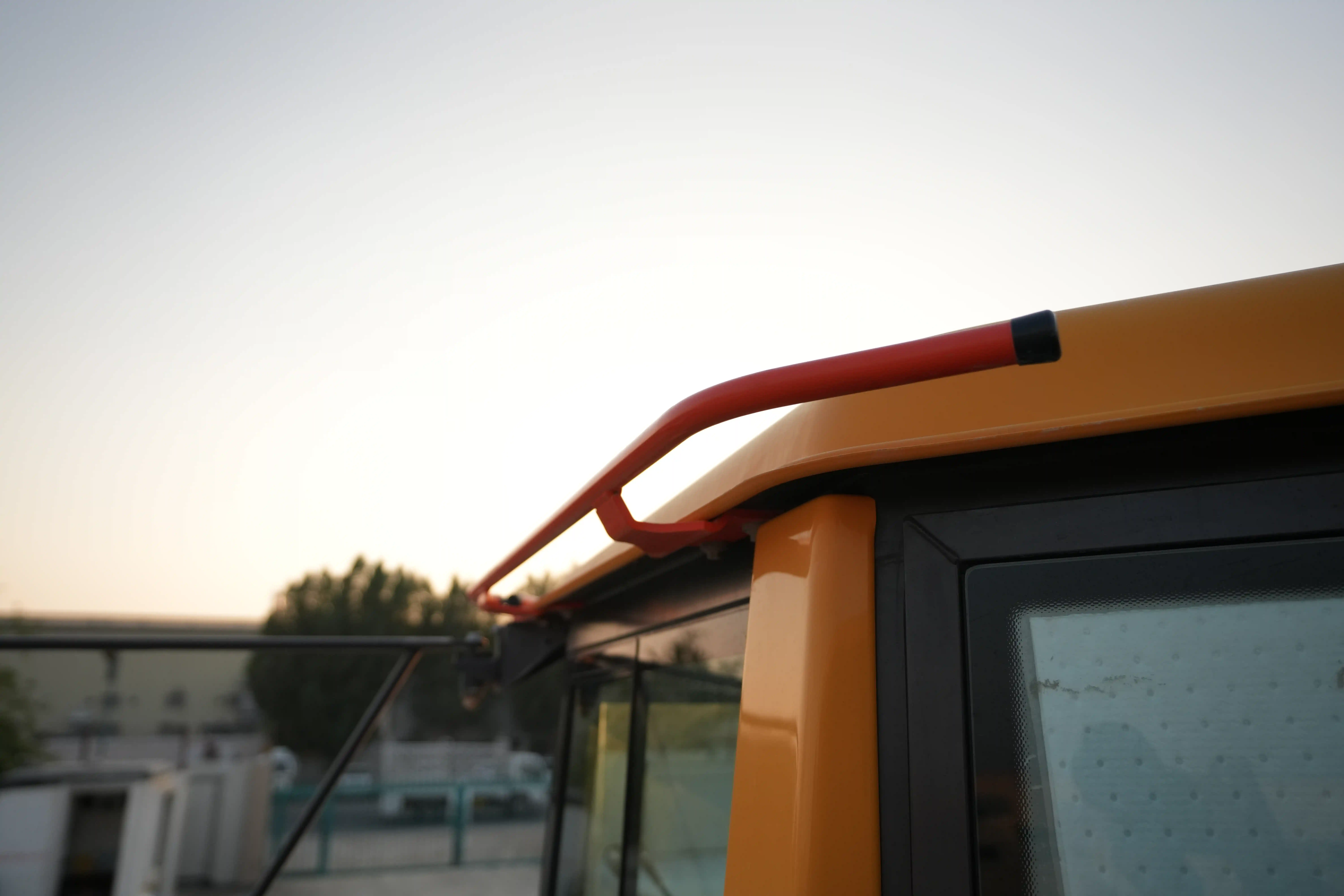 ADT-001-Volvo-A40G-articulated-dump-truck-inspection-structure-handrails-1