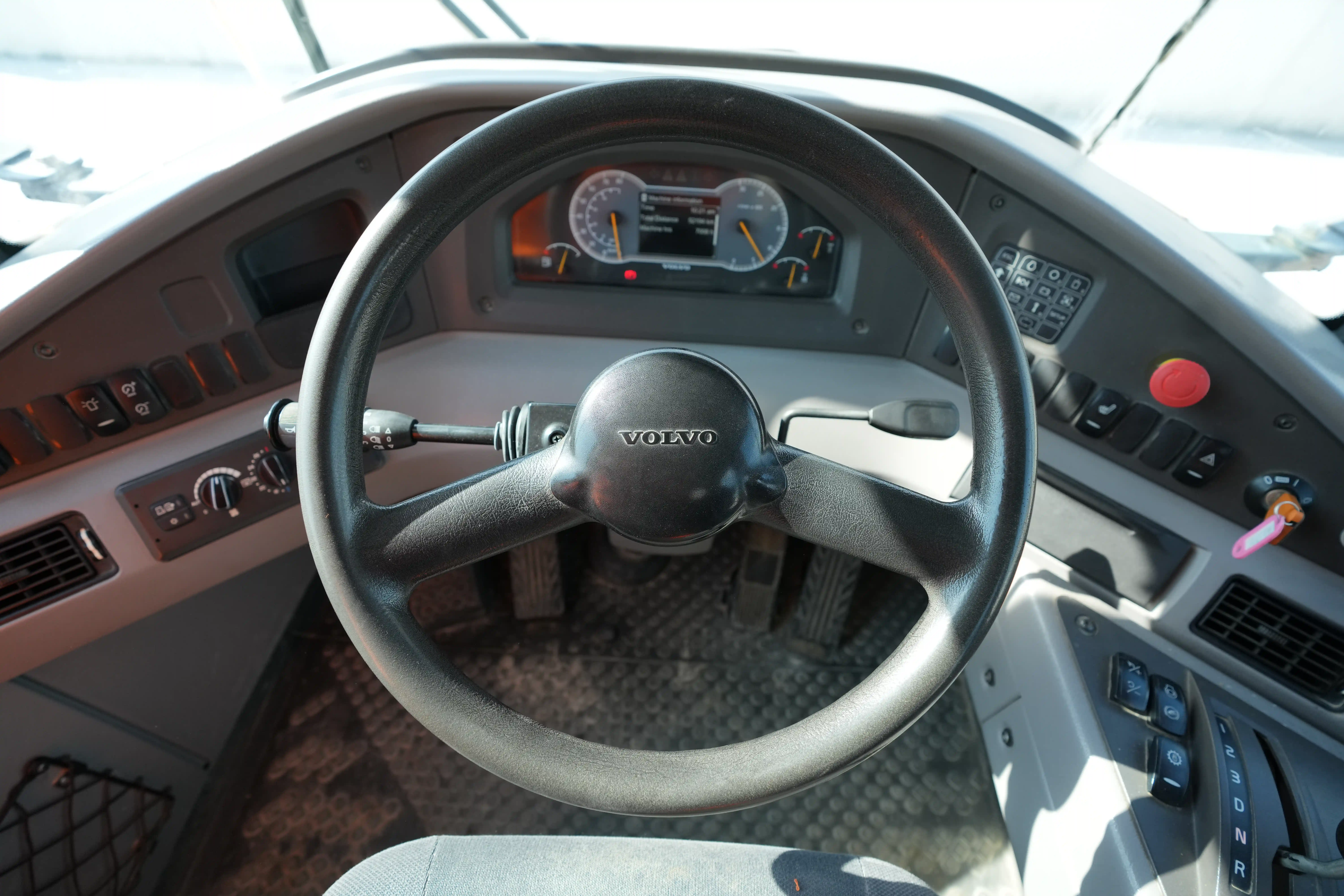 ADT-001-Volvo-A40G-articulated-dump-truck-inspection-cabin-steering-controls