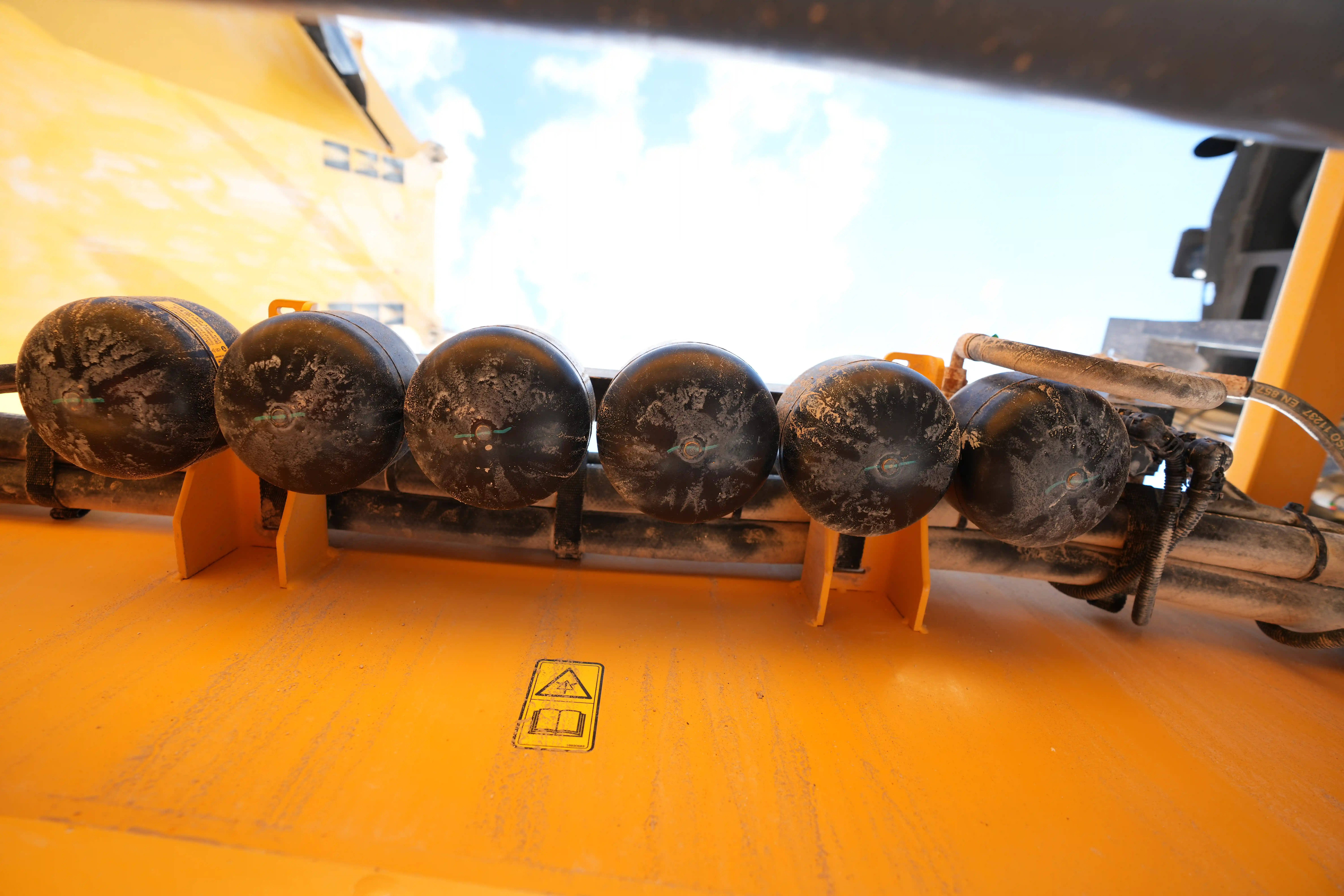 ADT-001-Volvo-A40G-articulated-dump-truck-inspection-safety-brake-accumulators-2