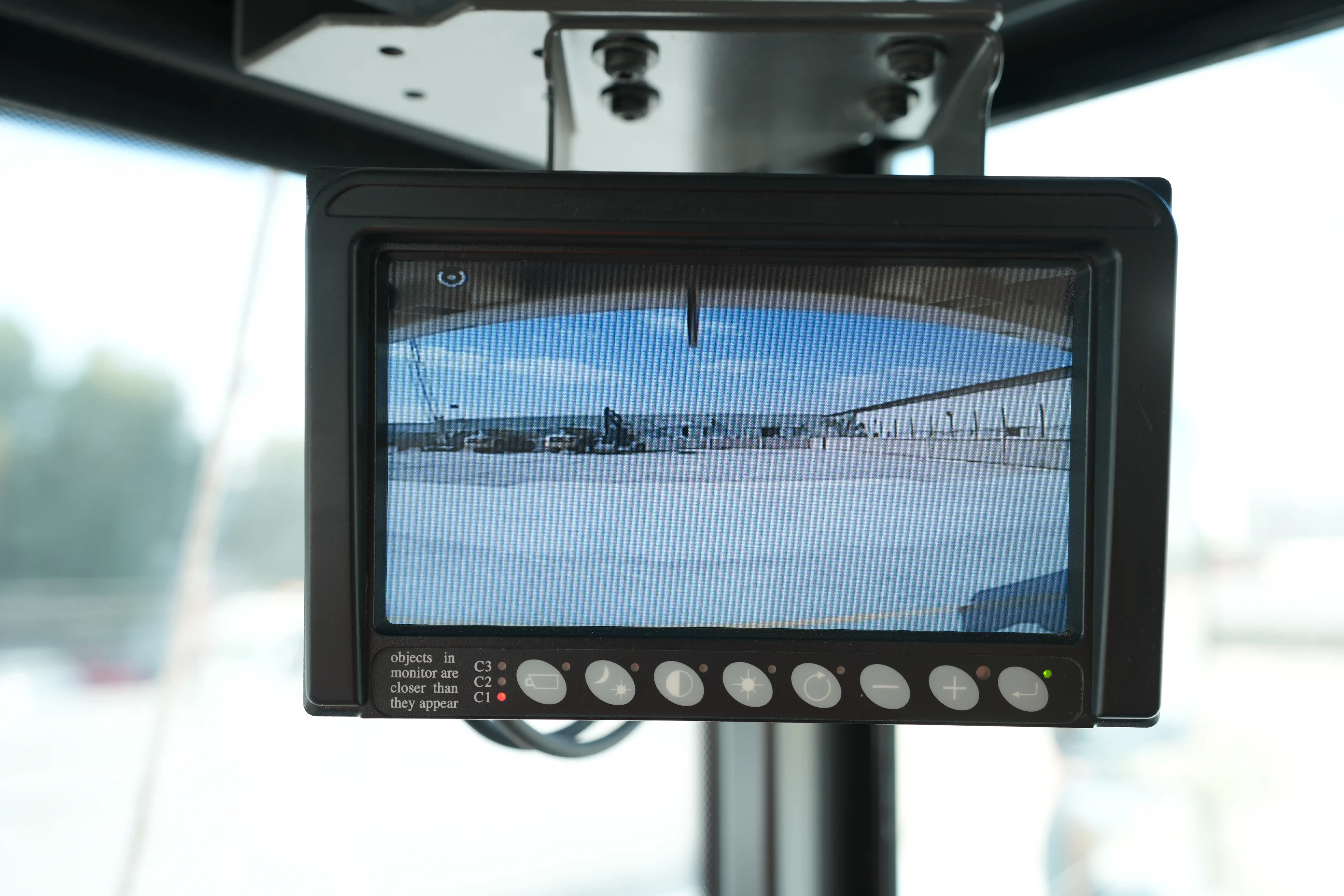 ADT-001-Volvo-A40G-articulated-dump-truck-inspection-electronic-rear-camera-2