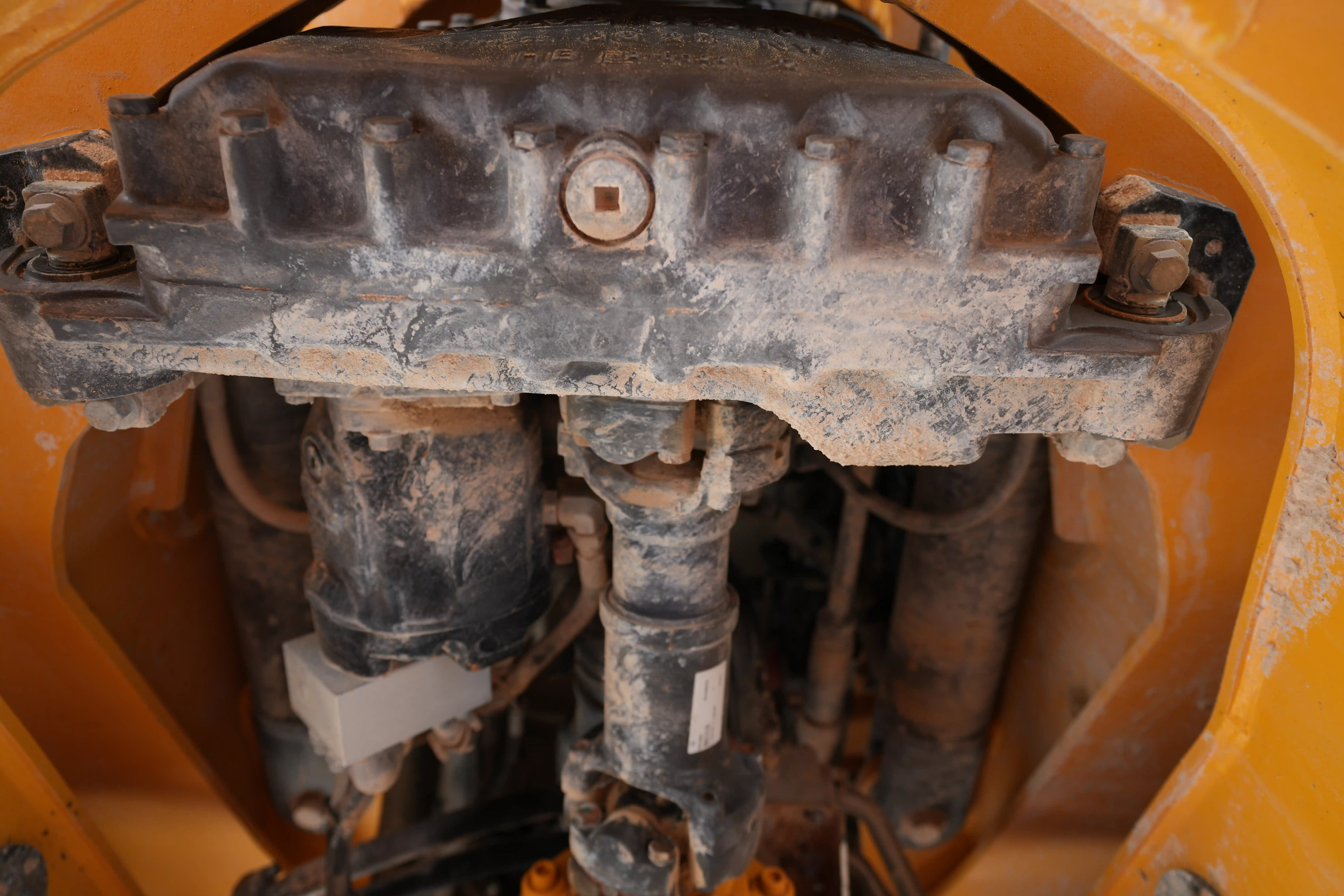 ADT-001-Volvo-A40G-articulated-dump-truck-inspection-chassis-inline-drop-box-1